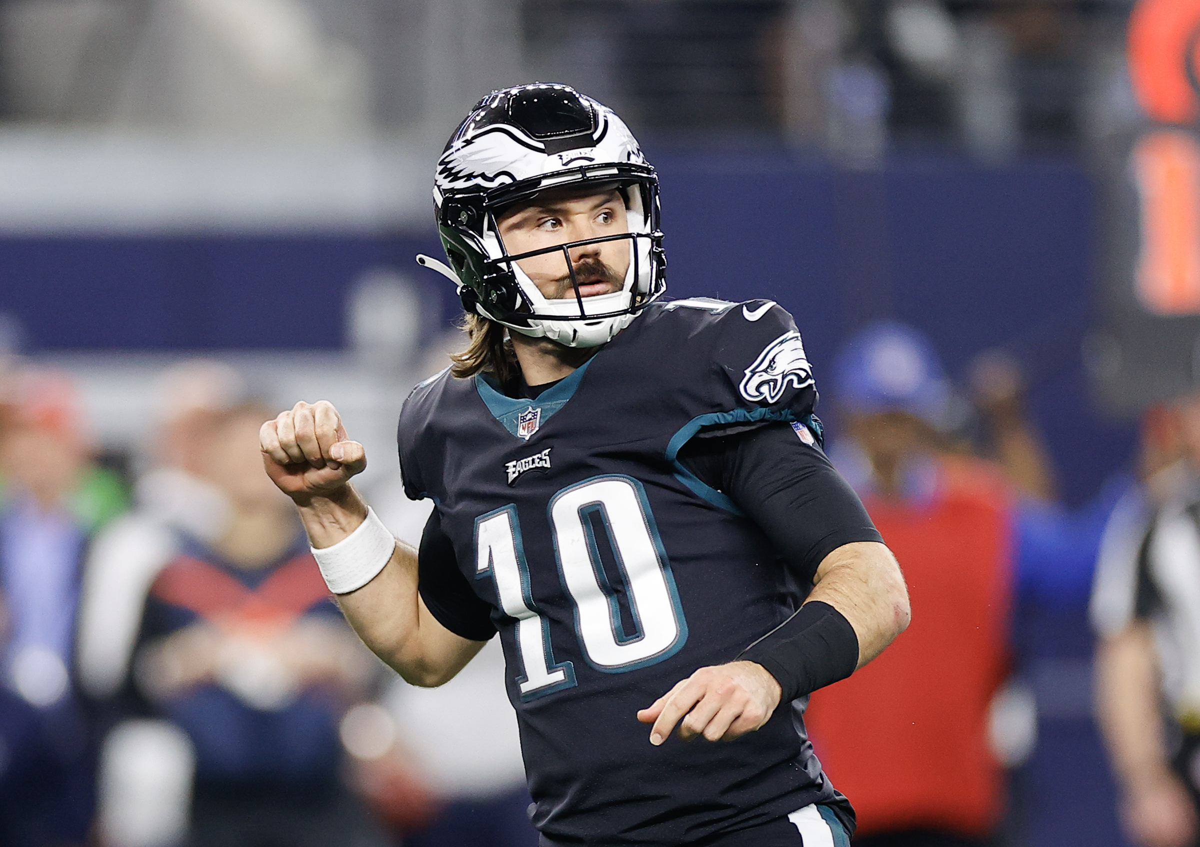 Philadelphia, Pennsylvania, USA. 6th Sep, 2018. Philadelphia Eagles  quarterback Nick Foles (9) in action during the NFL game between the  Atlanta Falcons and the Philadelphia Eagles at Lincoln Financial Field in  Philadelphia