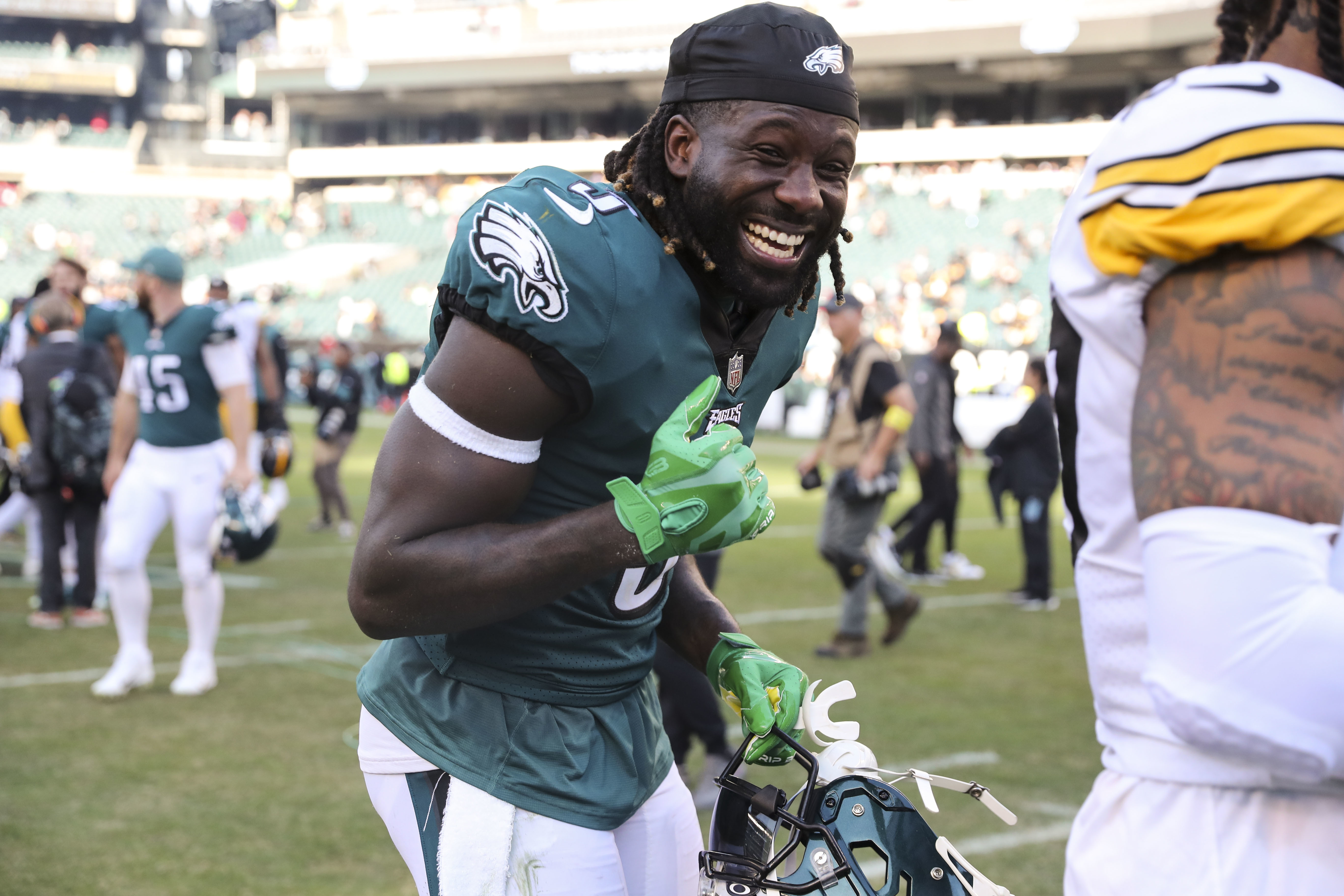 Eagles players, including A.J. Brown, say 'No thanks' to Odell Beckham Jr.  – The Morning Call