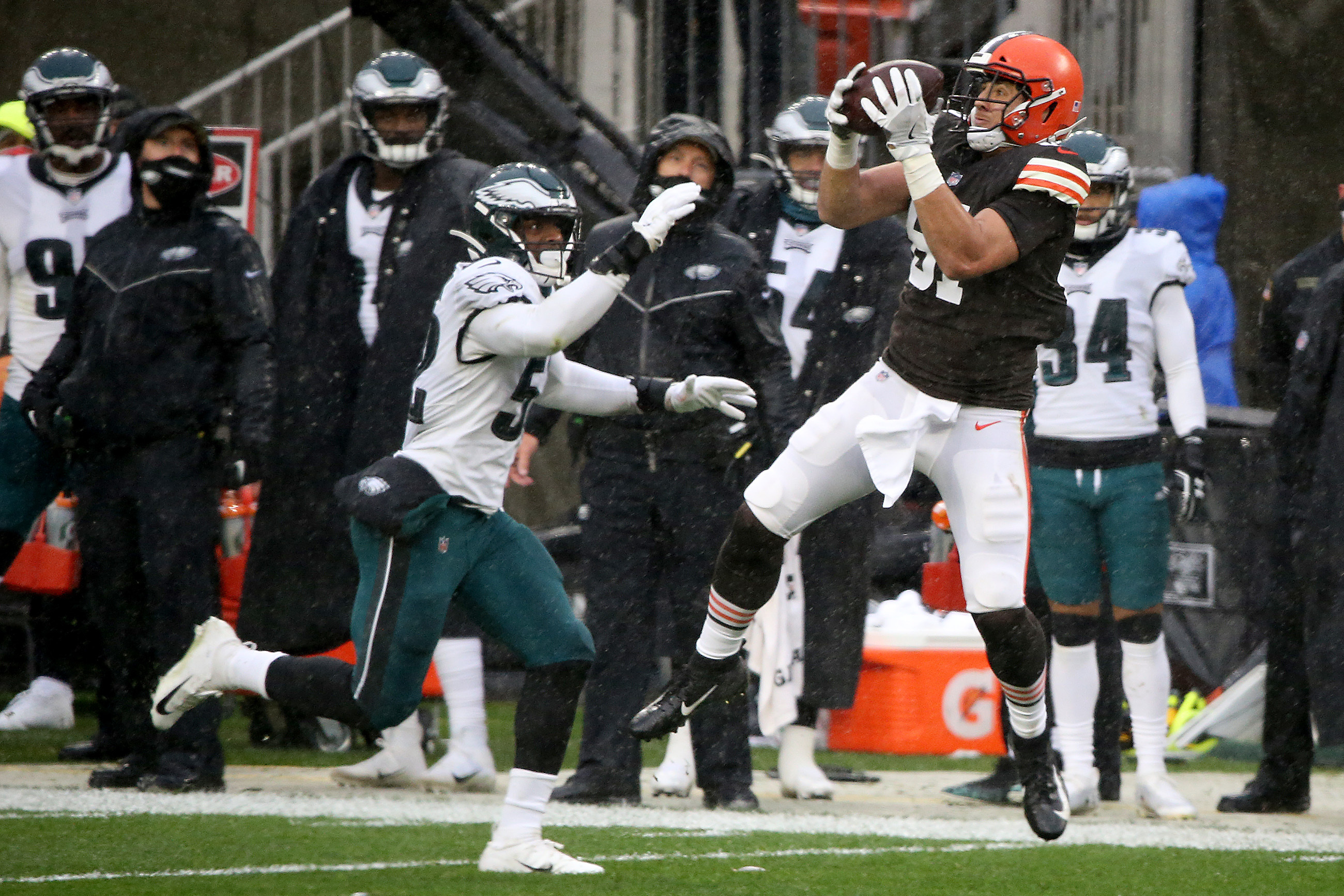 How Alex Singleton's family, Eagles teammates reacted to his game-changing  pick-six against 49ers 