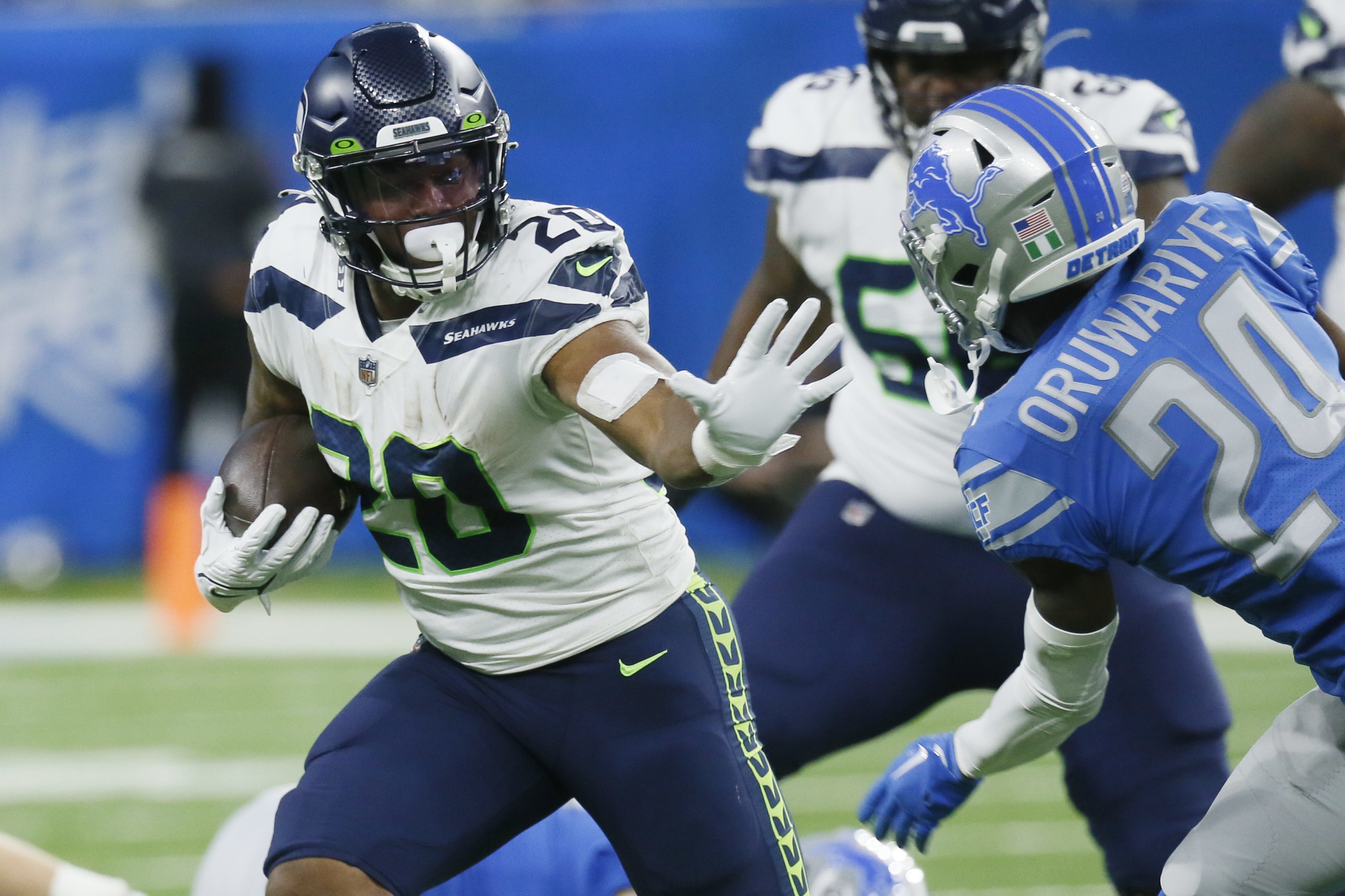 Seattle Seahawks re-sign RB Rashaad Penny to one-year deal, per report