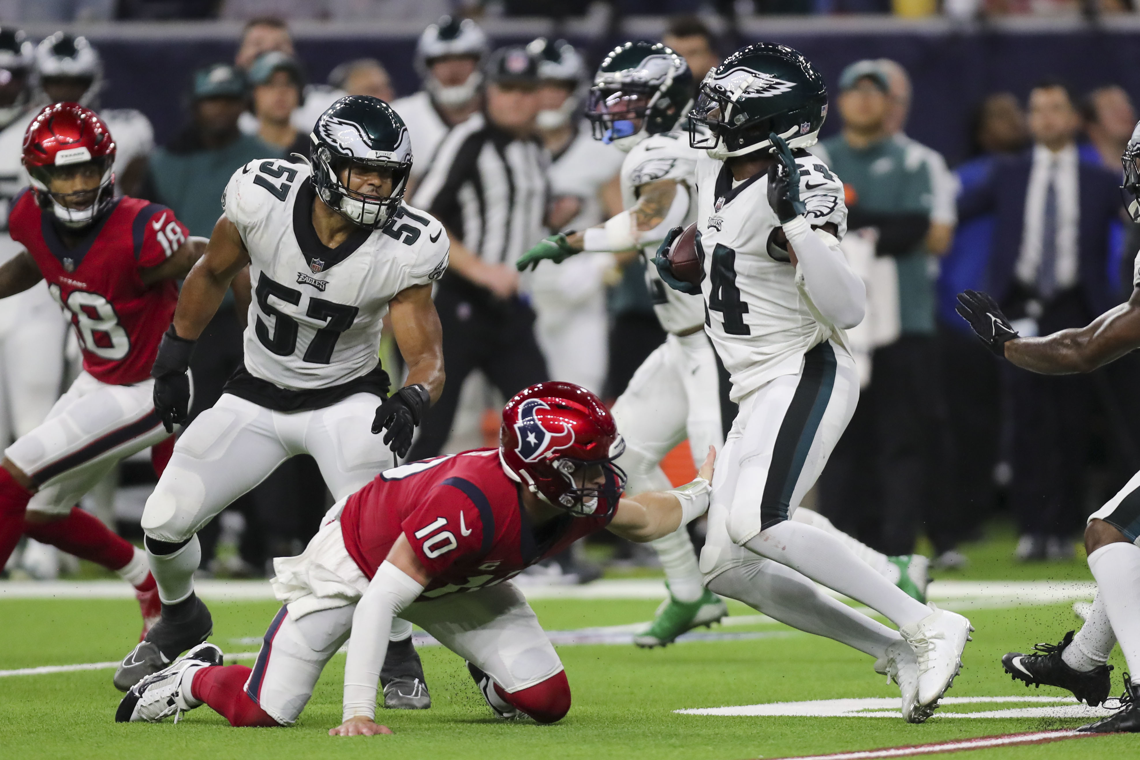 Jalen Hurts puts on a 'Southside' show for Houston in an Eagles