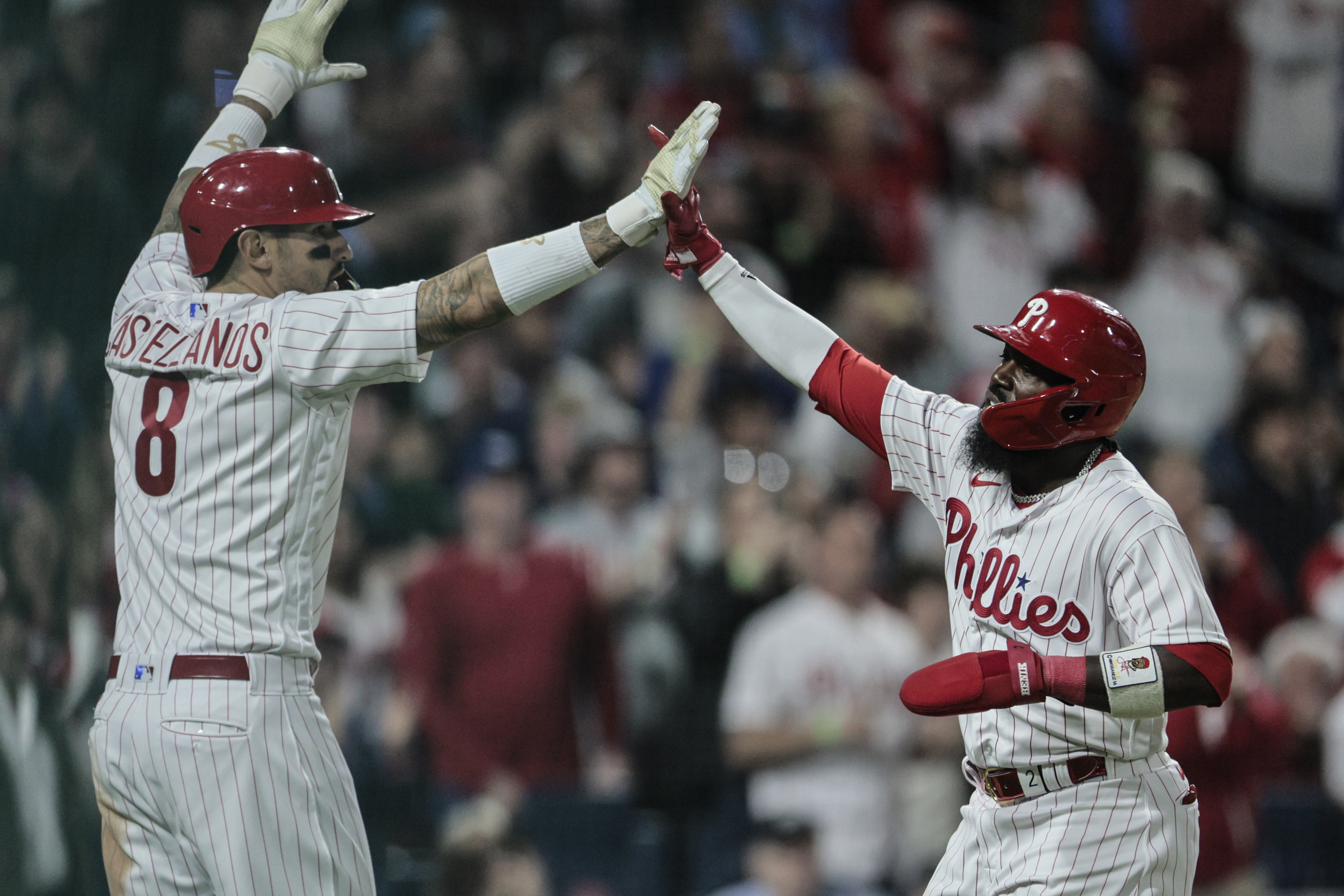 Luis Arraez hits for cycle in Marlins' 8-4 win over Phillies - The