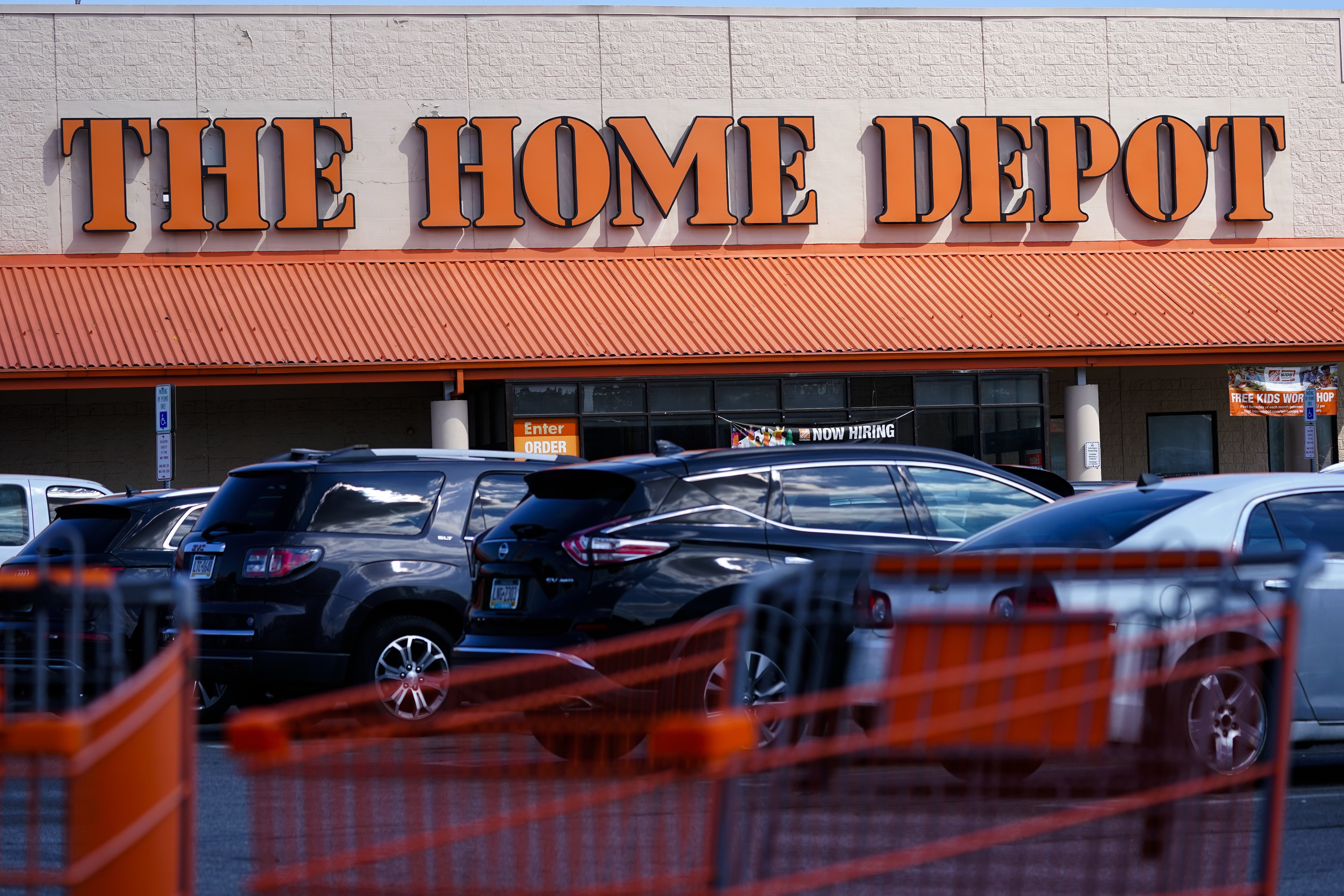 Home Depot workers allege union-busting tactics at Philadelphia store