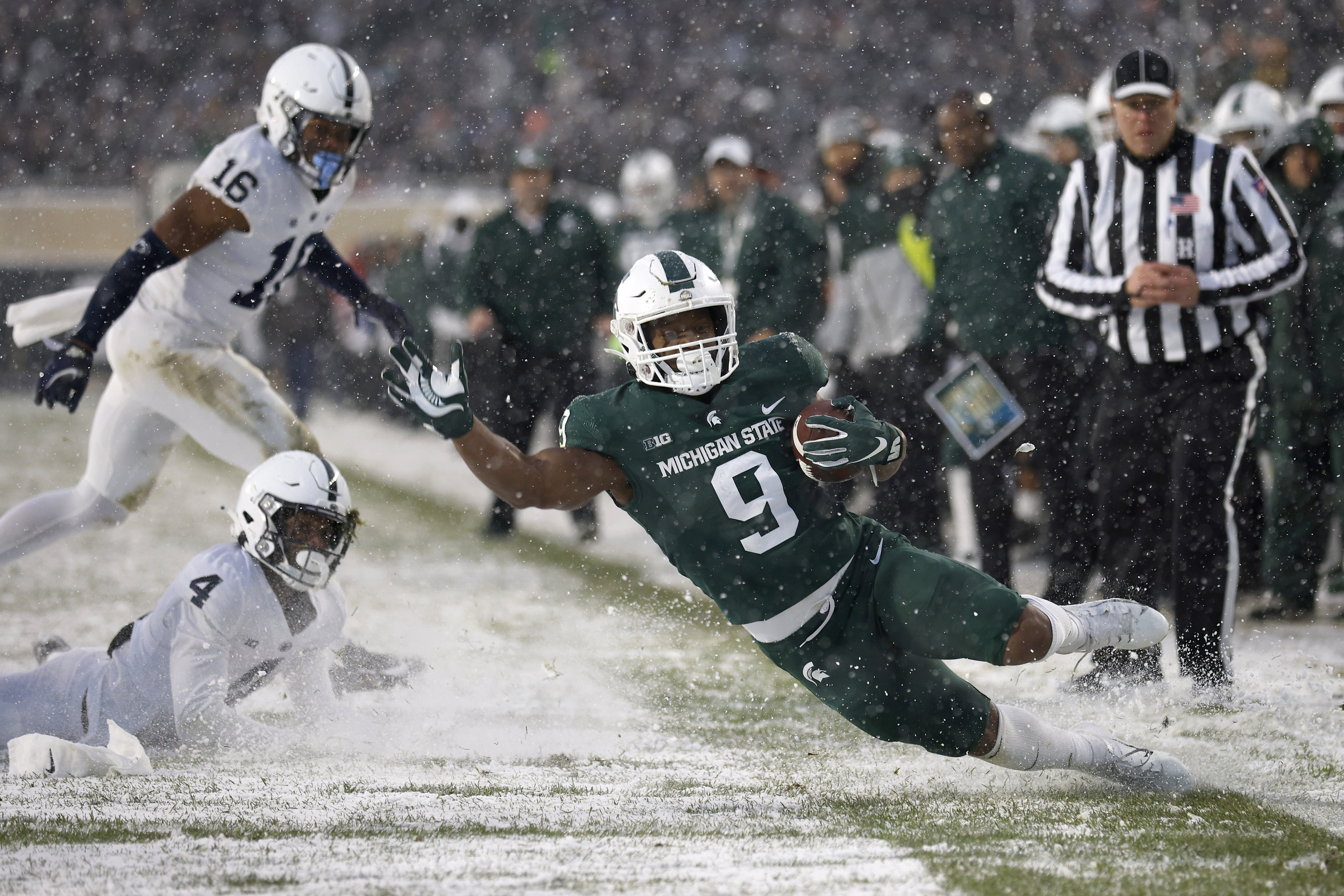 2022 NFL Draft Profile: Michigan State running back, Kenneth Walker III -  Mile High Report