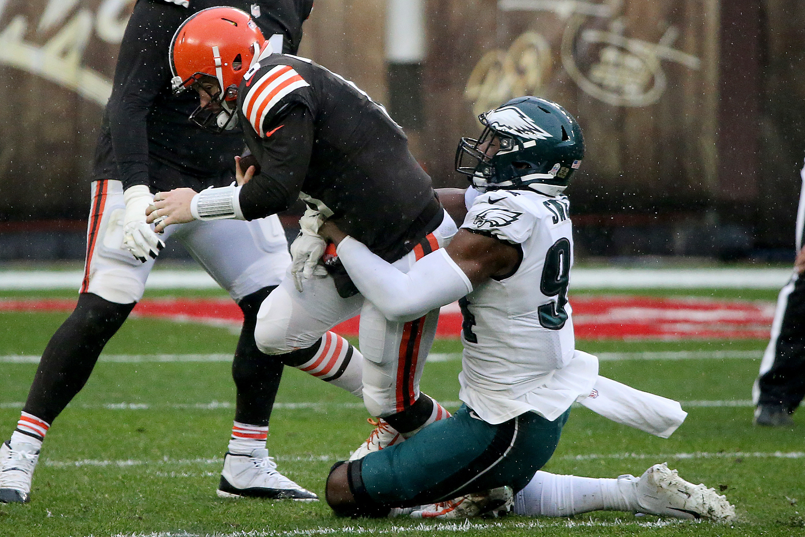 Eagles' Struggles Continue in 22-17 Loss to Cleveland Browns