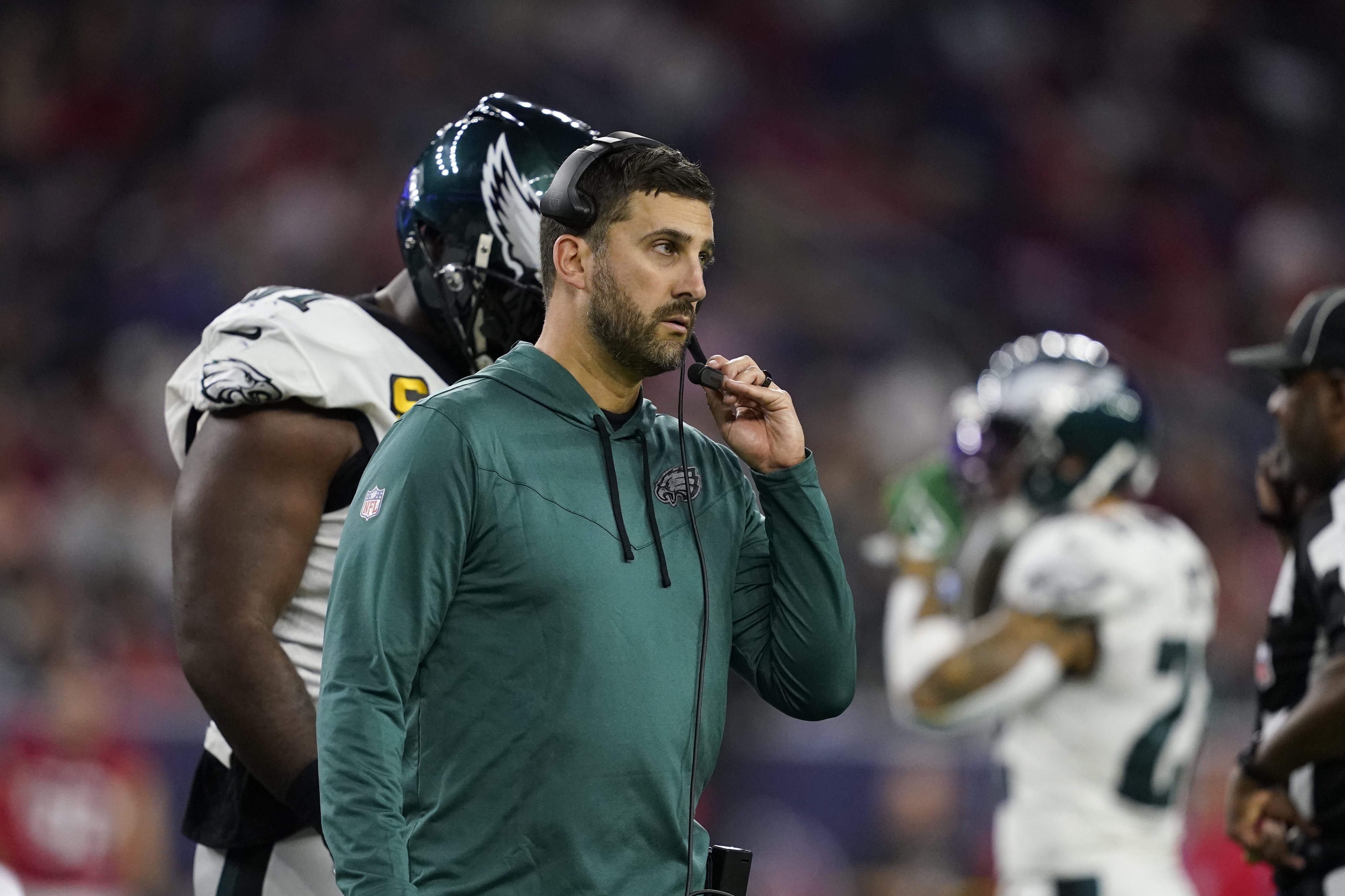 Eagles Nick Sirianni wears 'Beat Dallas' T-shirt; Landon Dickerson