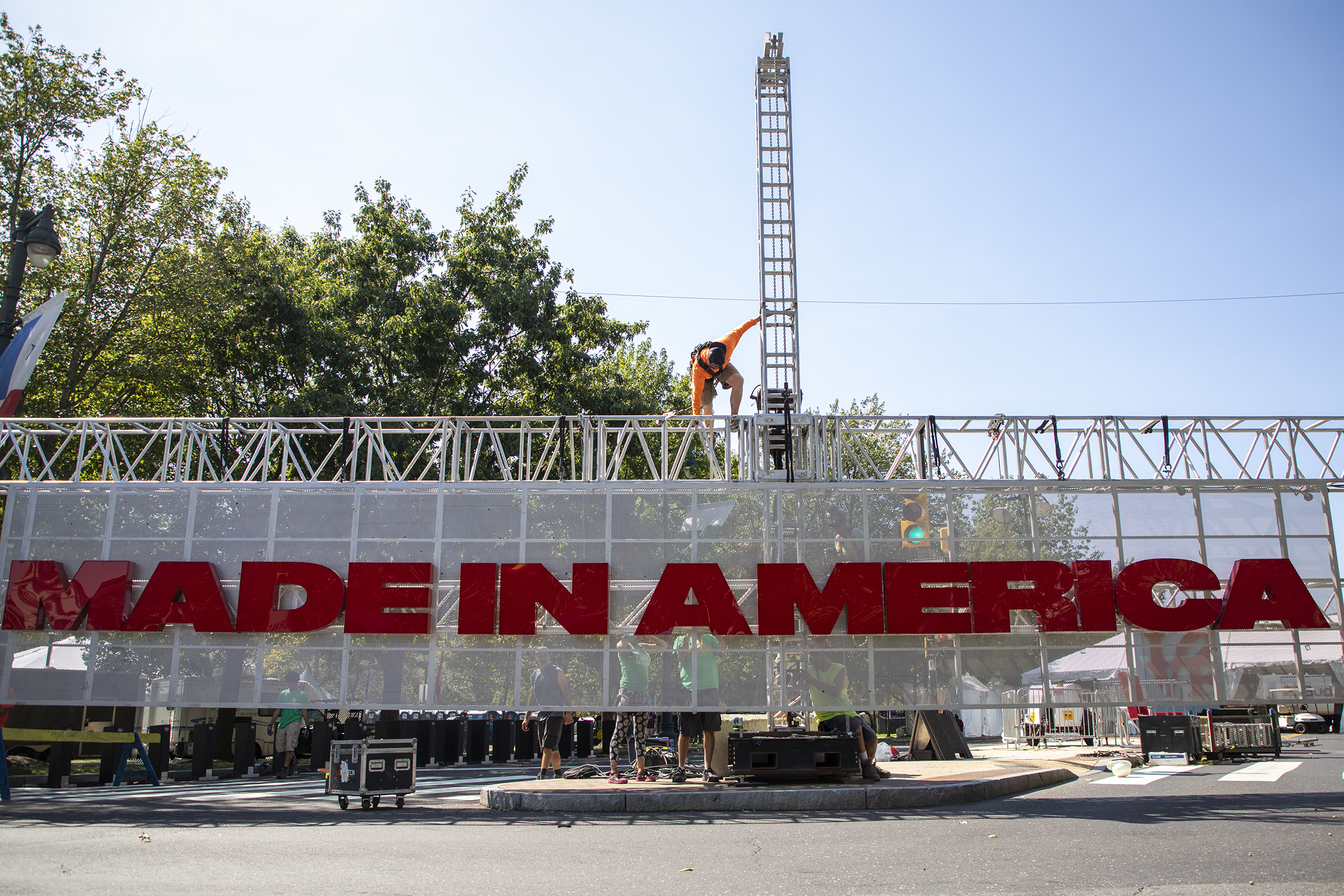 A Guide to Philly's Made in America Music Festival