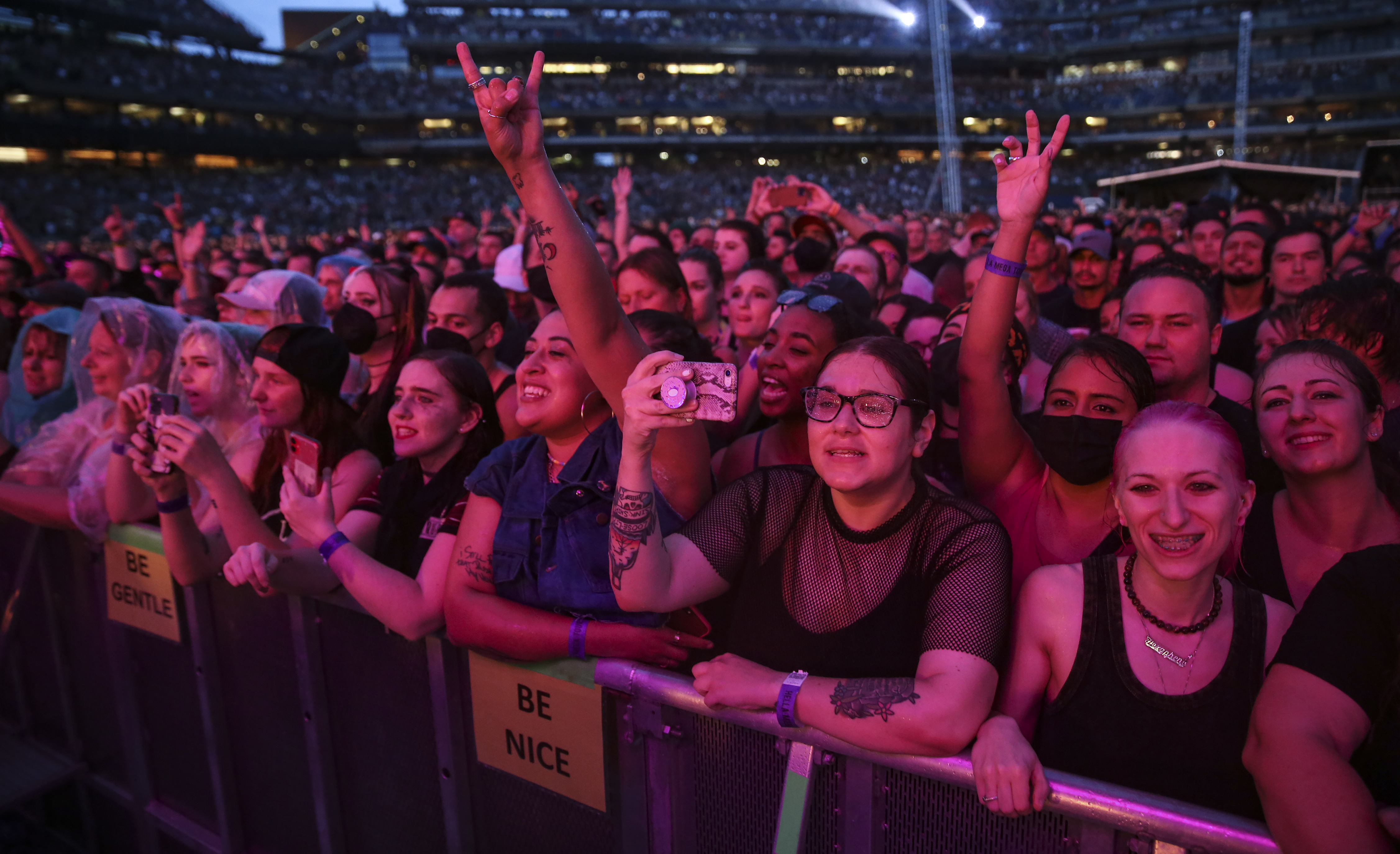 Fall Out Boy, Green Day, Weezer review: At Wrigley Field, Chicago pop punk  fans score a triple - Chicago Sun-Times
