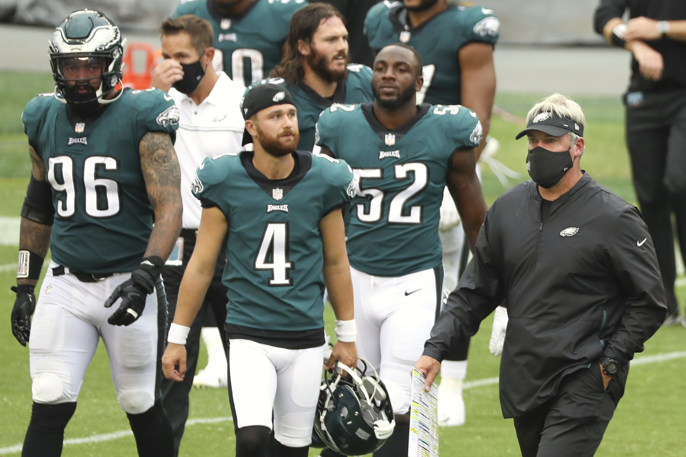 Doug Pederson smiled all the way through his bath in Eagles-green Gatorade  