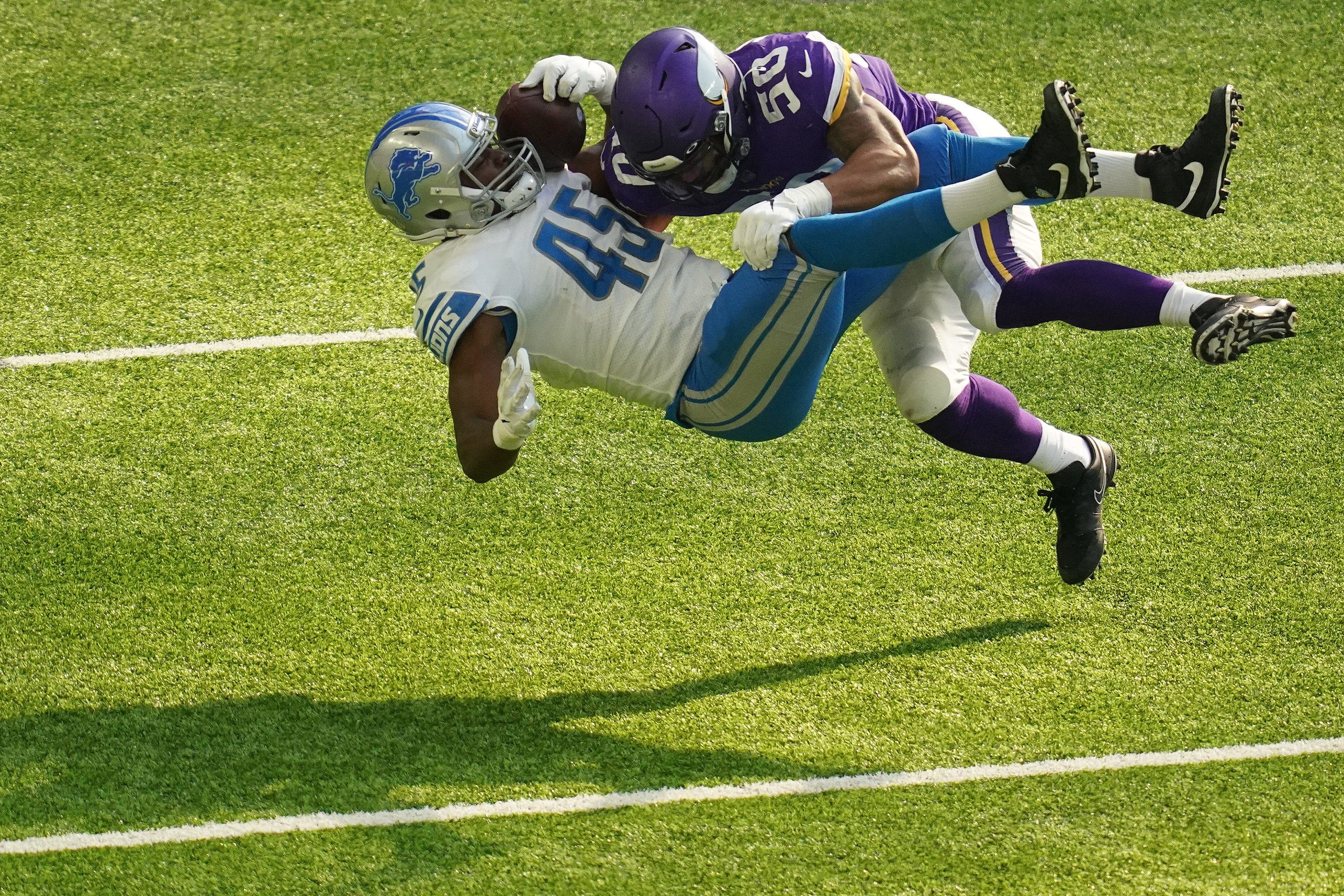 Minnesota Vikings linebacker Eric Wilson takes part in drills during the  NFL football team's training camp Friday, July 26, 2019, in Eagan, Minn.  (AP Photo/Jim Mone Stock Photo - Alamy