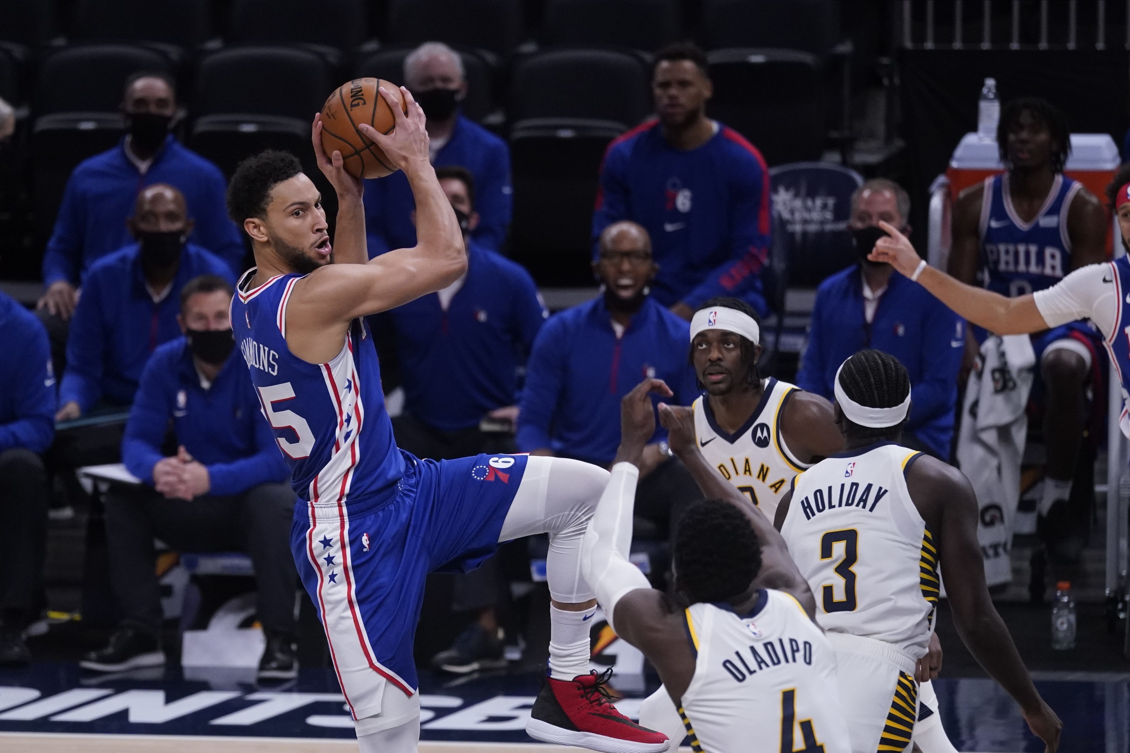 Ben Simmons' jersey ripped in half during Sixers-Pacers game