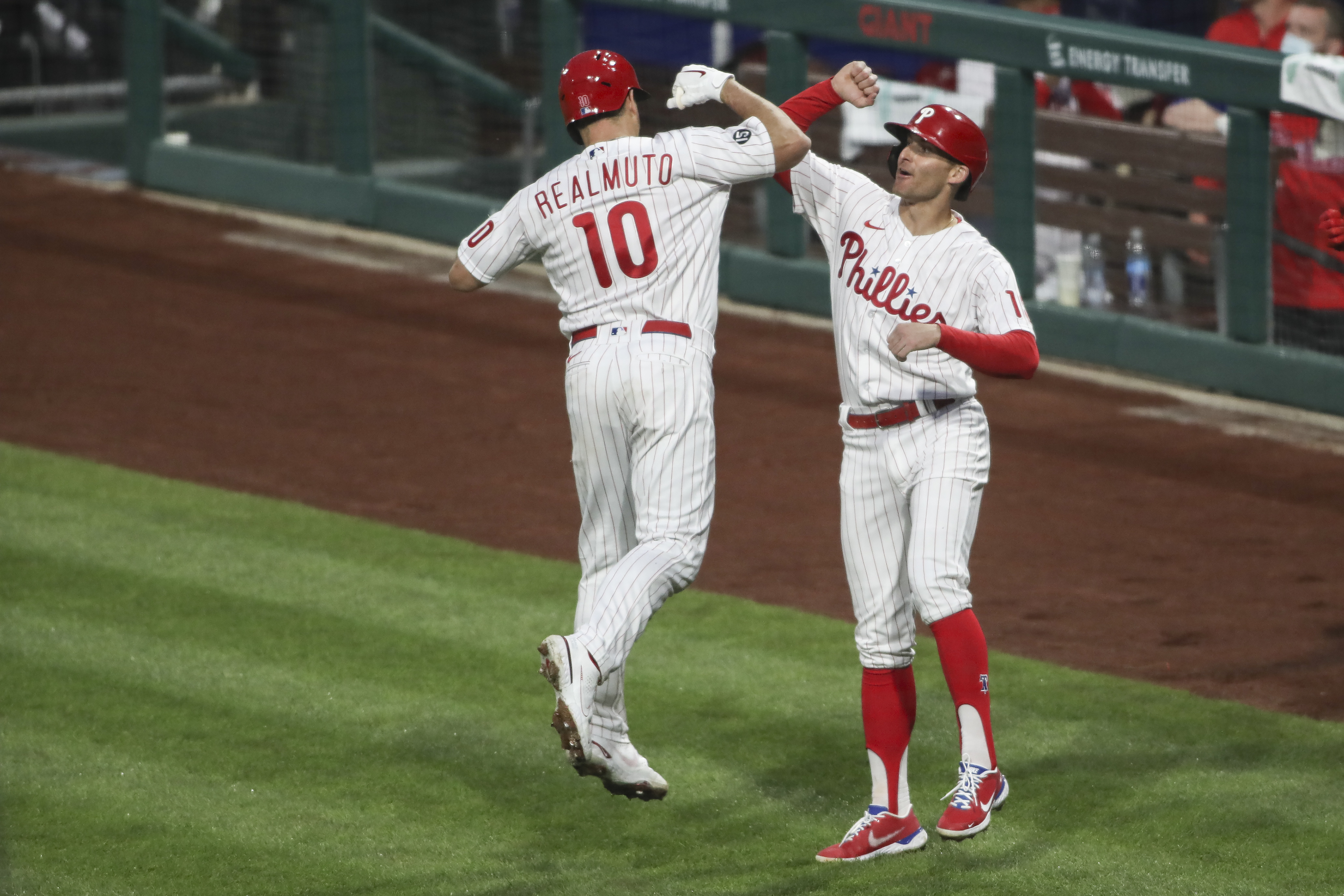 Resilient Phillies send Braves home with nail-biting Game 4 win