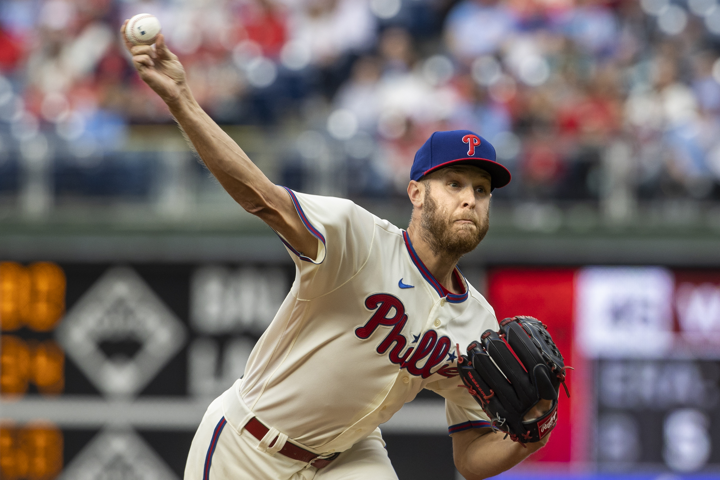 Wheeler working on no-hitter for Phillies through 7 innings against Tigers  – KGET 17