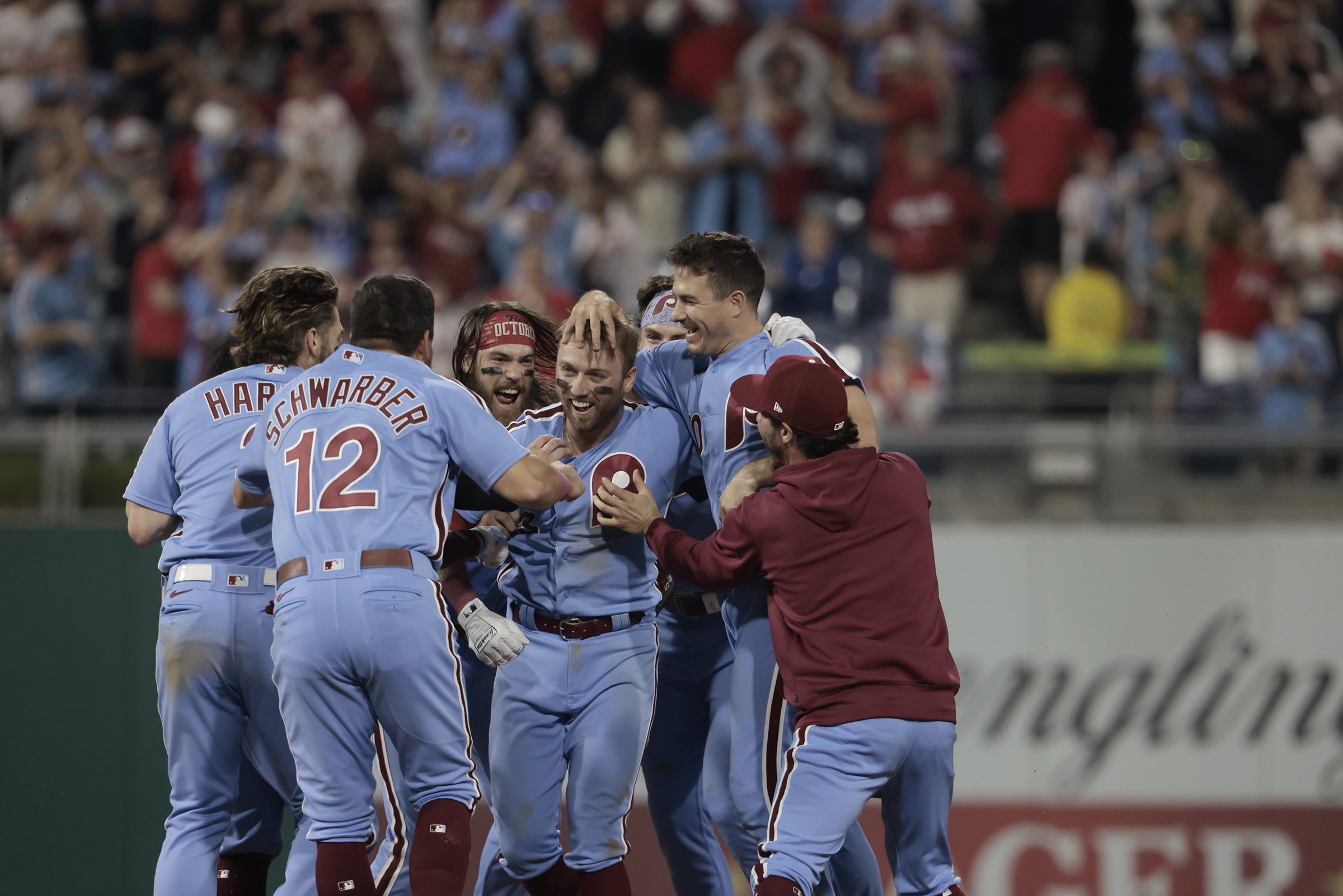 Wheeler, Clemens lead Phillies past Tigers 3-2 for 5th straight win - 6abc  Philadelphia