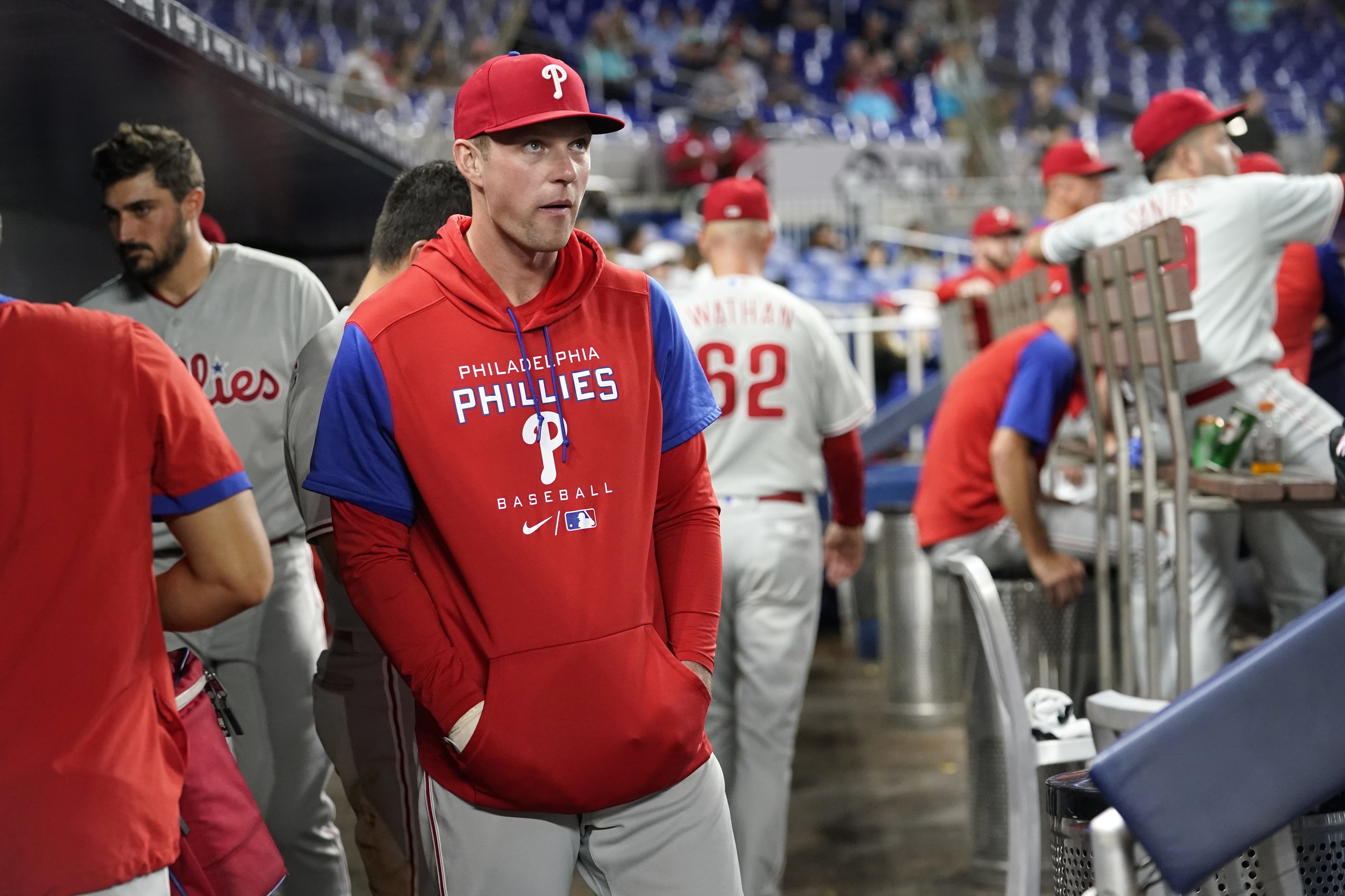 Rhys Hoskins injury update: Latest news as Phillies 1B carted off after  suffering ACL tear