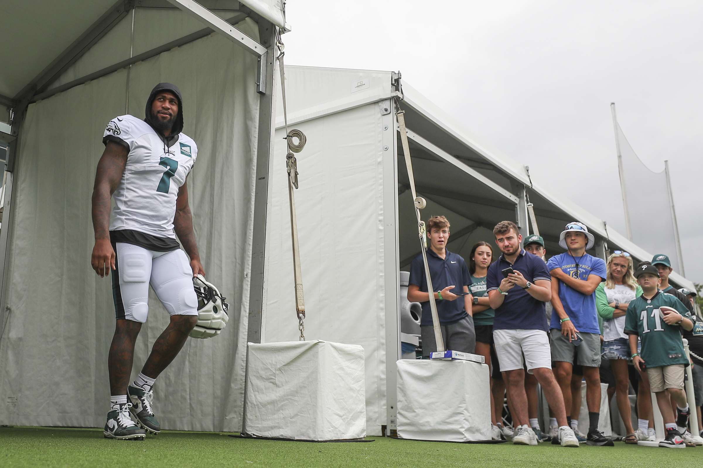 Eagles' Haason Reddick To Undergo Thumb Surgery