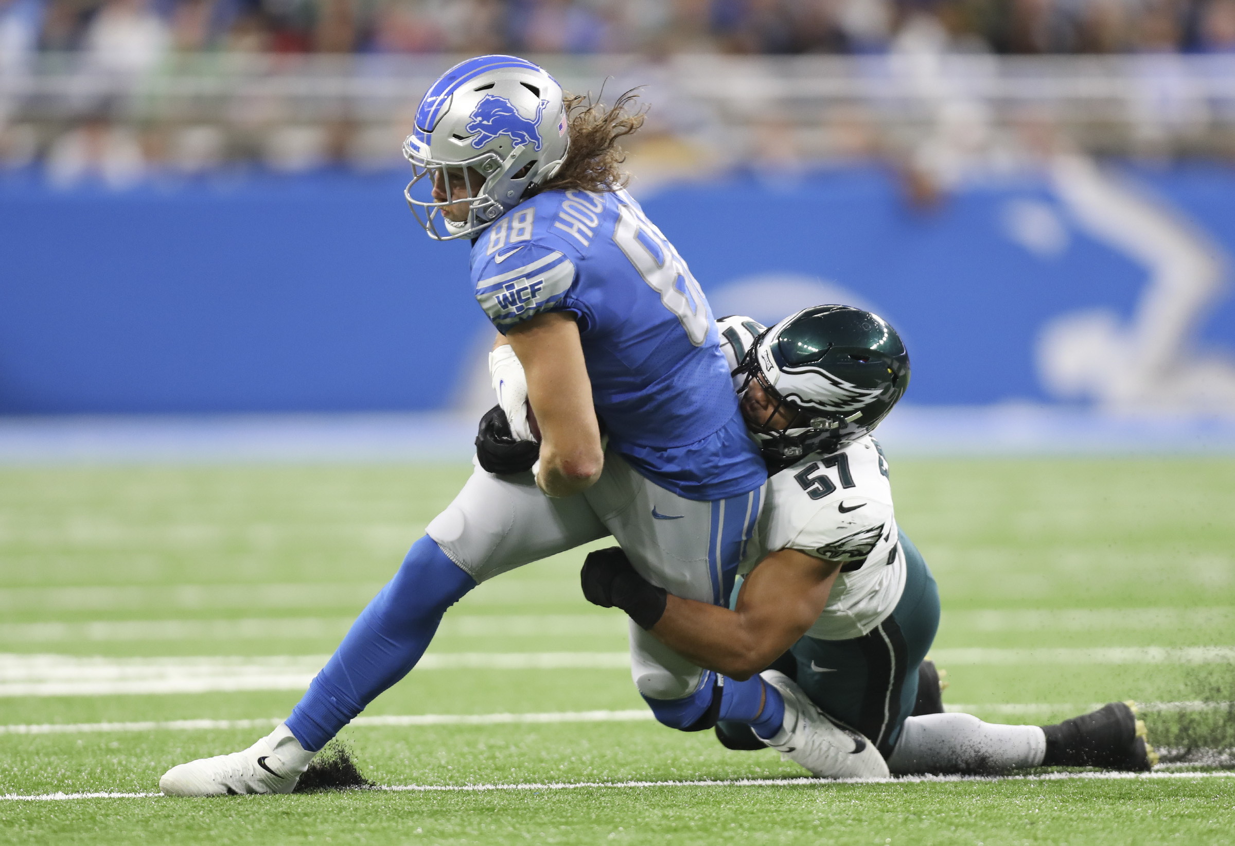 Philadelphia Eagles linebacker T.J. Edwards (57) gets set on