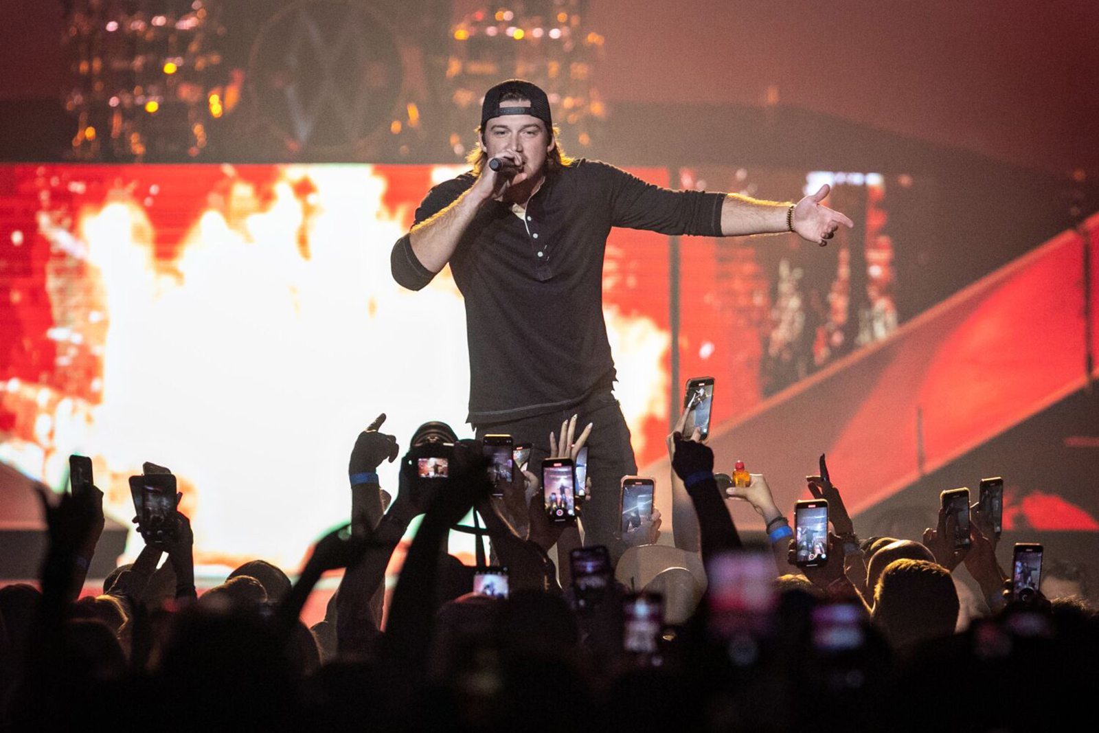 Morgan Wallen Returns To The Stage, Breaks A Record At Wrigley Field 