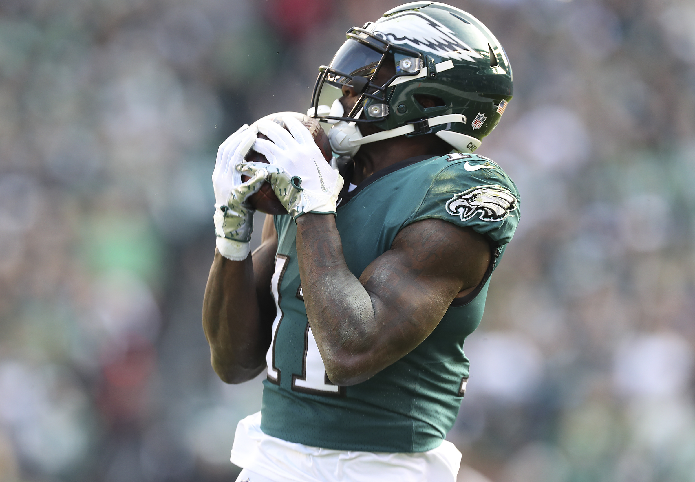 Eagles' players know all too well what they need to do to contain Derrick  Henry - A to Z Sports