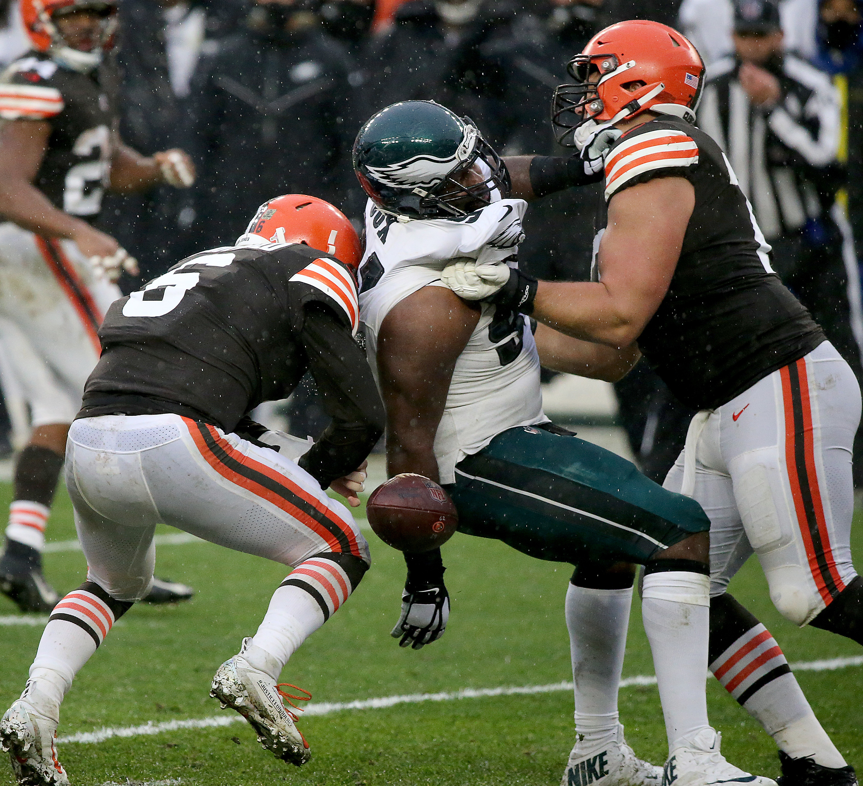 Jaguars vs. Browns 2013, Week 13: Cleveland spiral continues