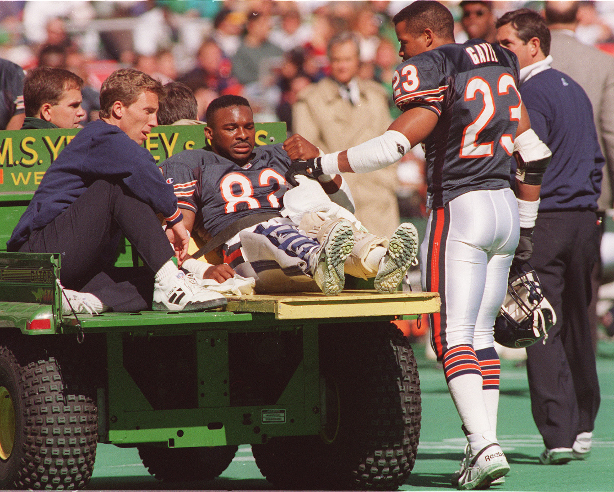 - NFL - Bad turf at Veterans Stadium the culprit