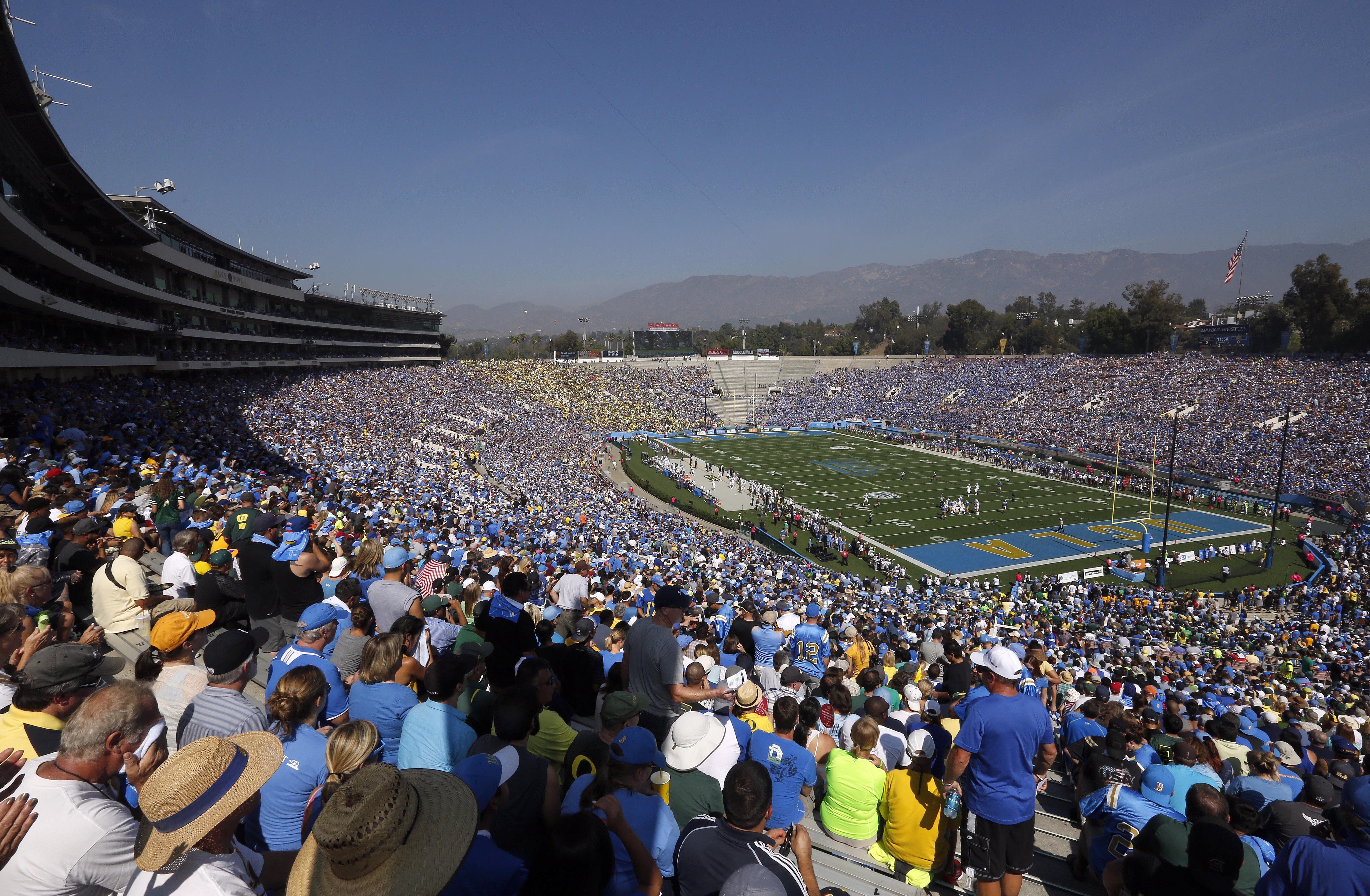 Commentating Teams Announced for ESPN's Expansive 41-Game Bowl