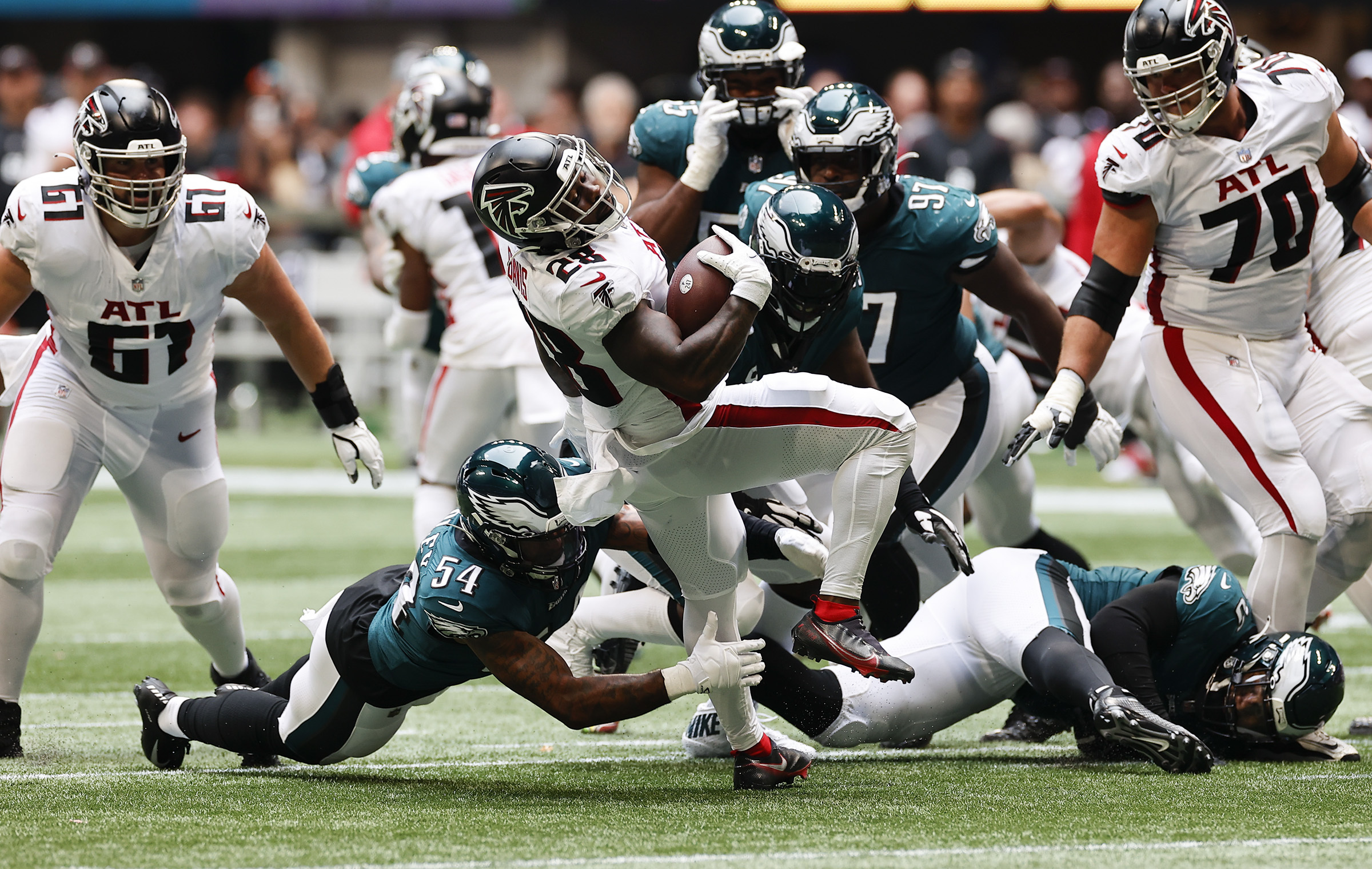 Eagles resurrect Philly Special to spark offense against Falcons