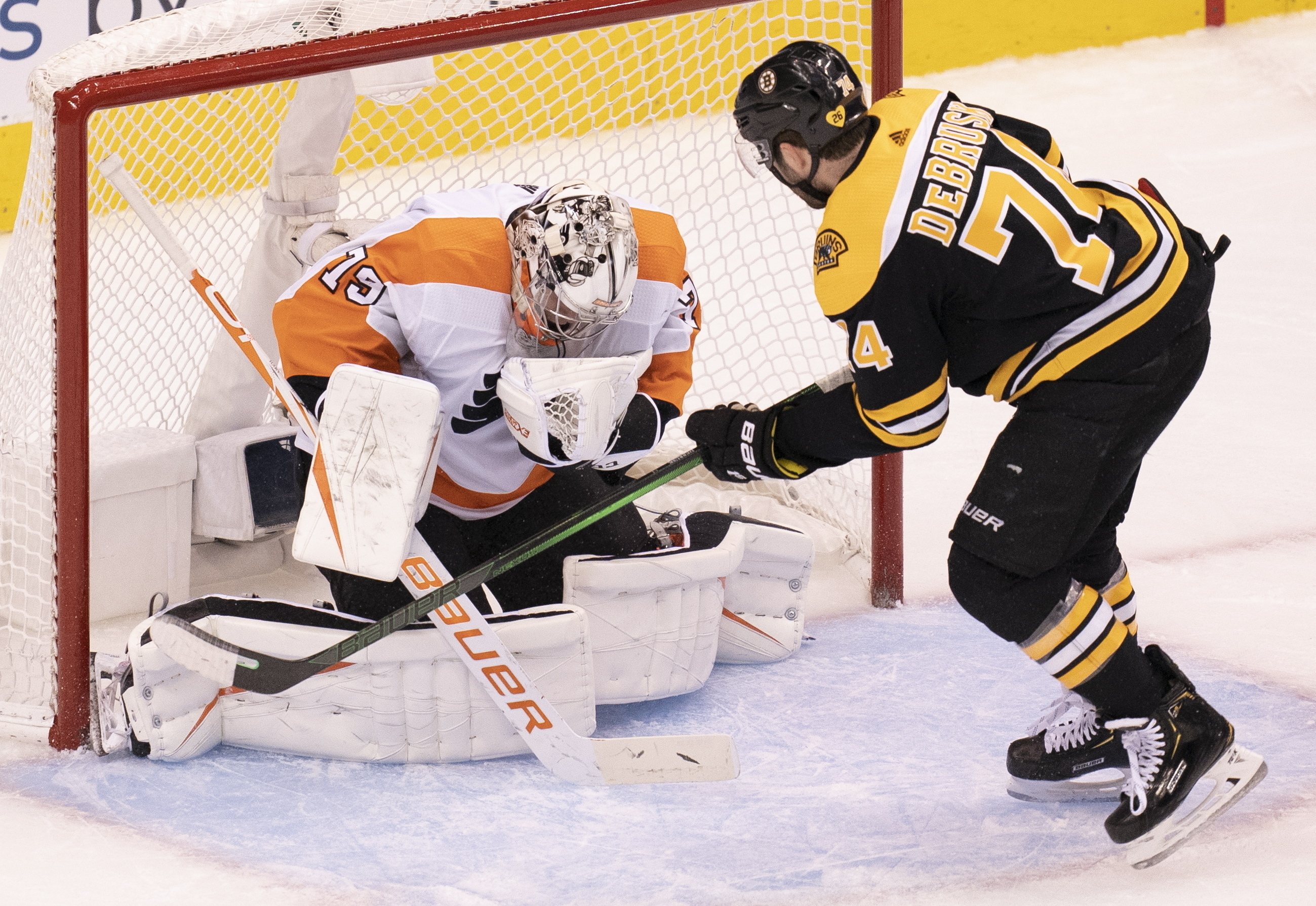 Carter Hart's mom was the co-star of her son's NHL debut