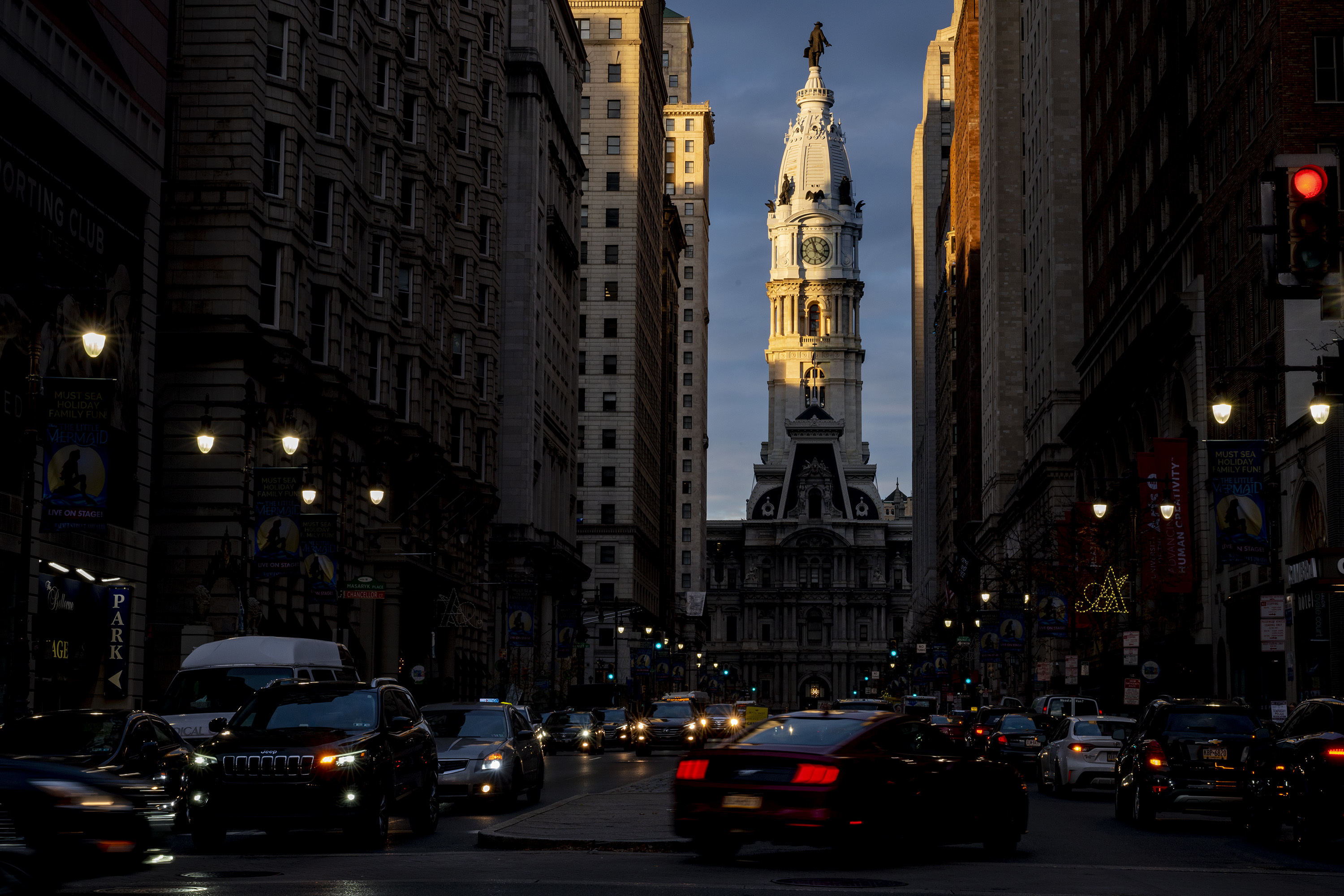 Philadelphia's vaccine mandate for city workers delayed