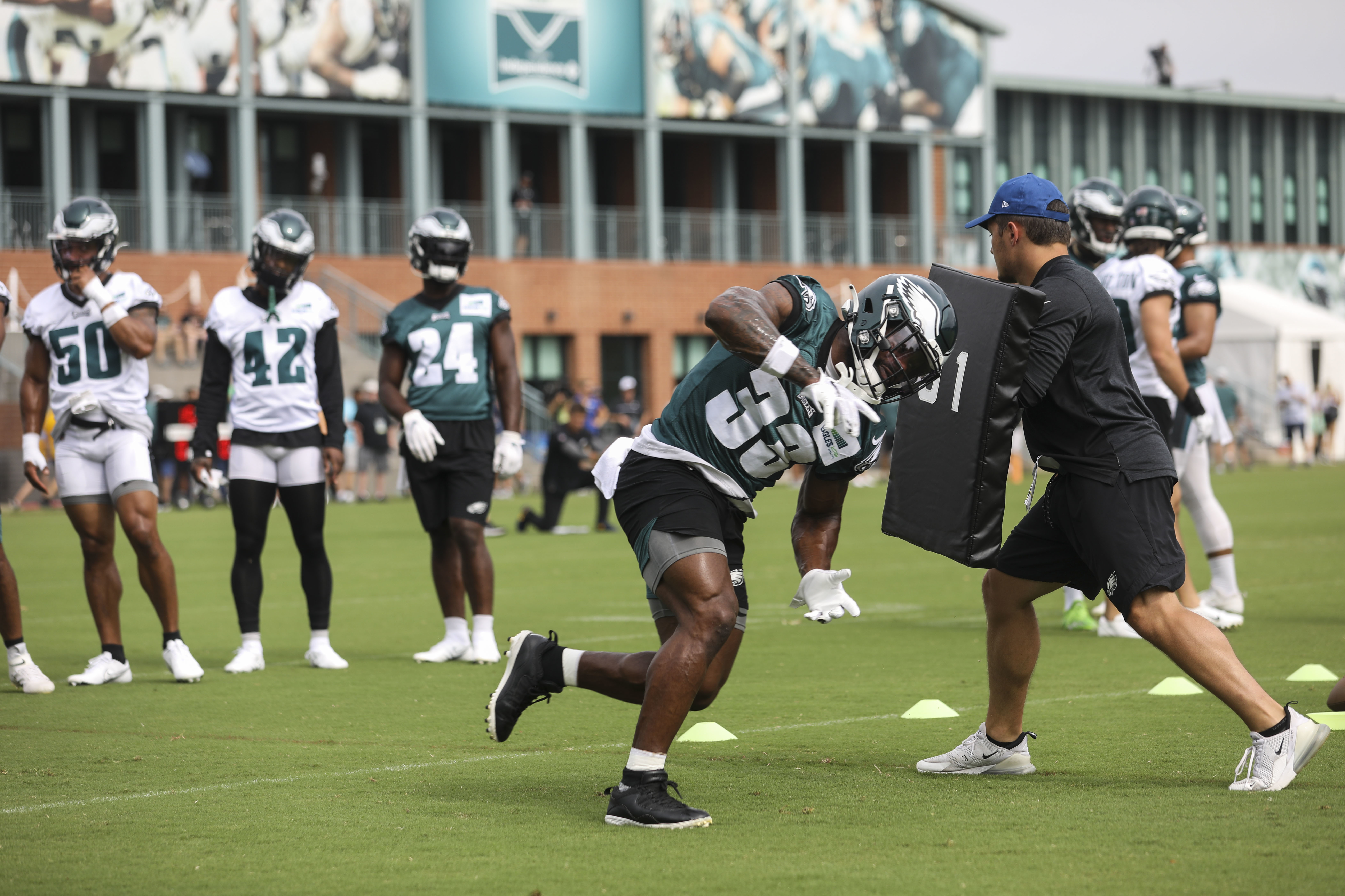 Eagles training camp: Masks required (indoors) at Linc for preseason game  vs. Steelers; injuries mounting; Dallas Goedert reappears – The Morning Call