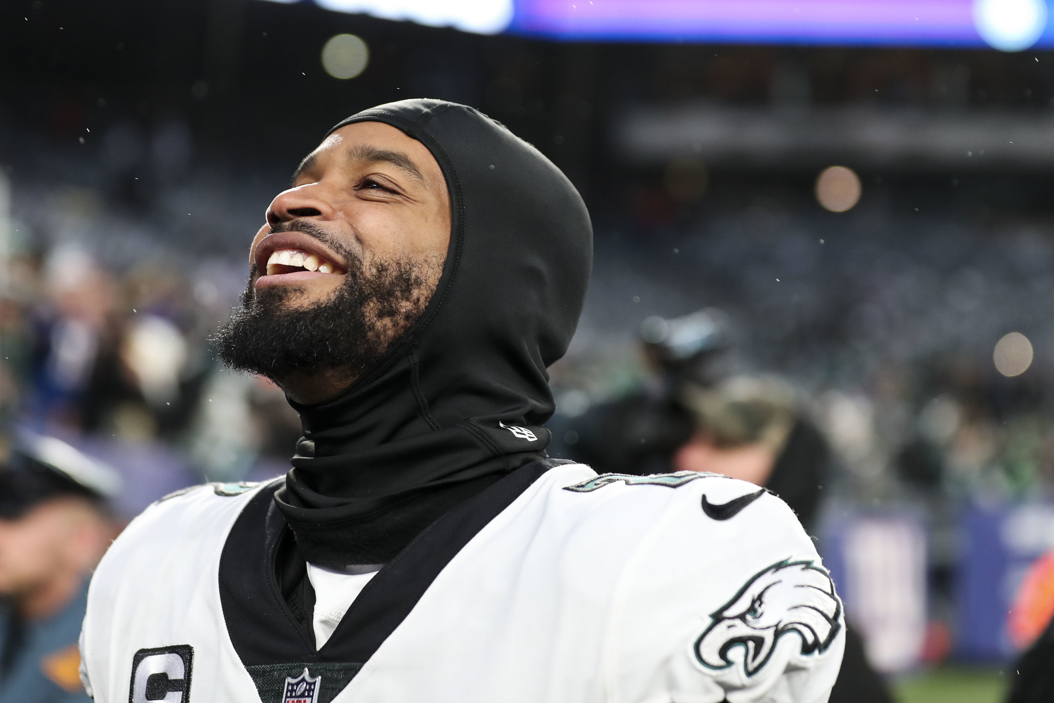 Eagles, Darius Slay reportedly agree to restructured contract - Bleeding  Green Nation