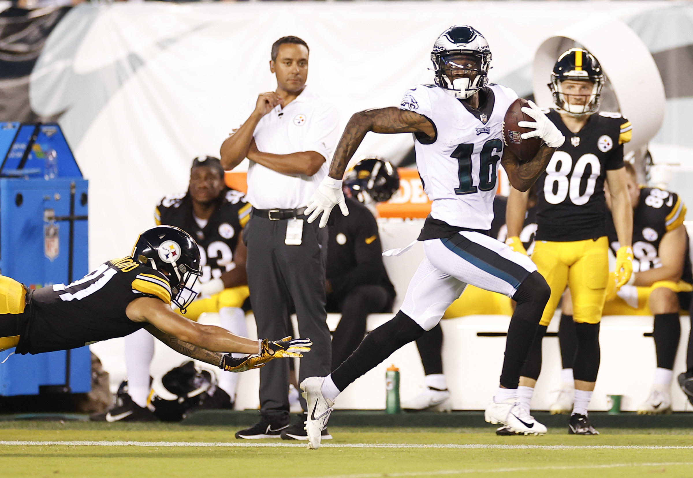 Photos from the Eagles Steelers preseason opener at the Linc.