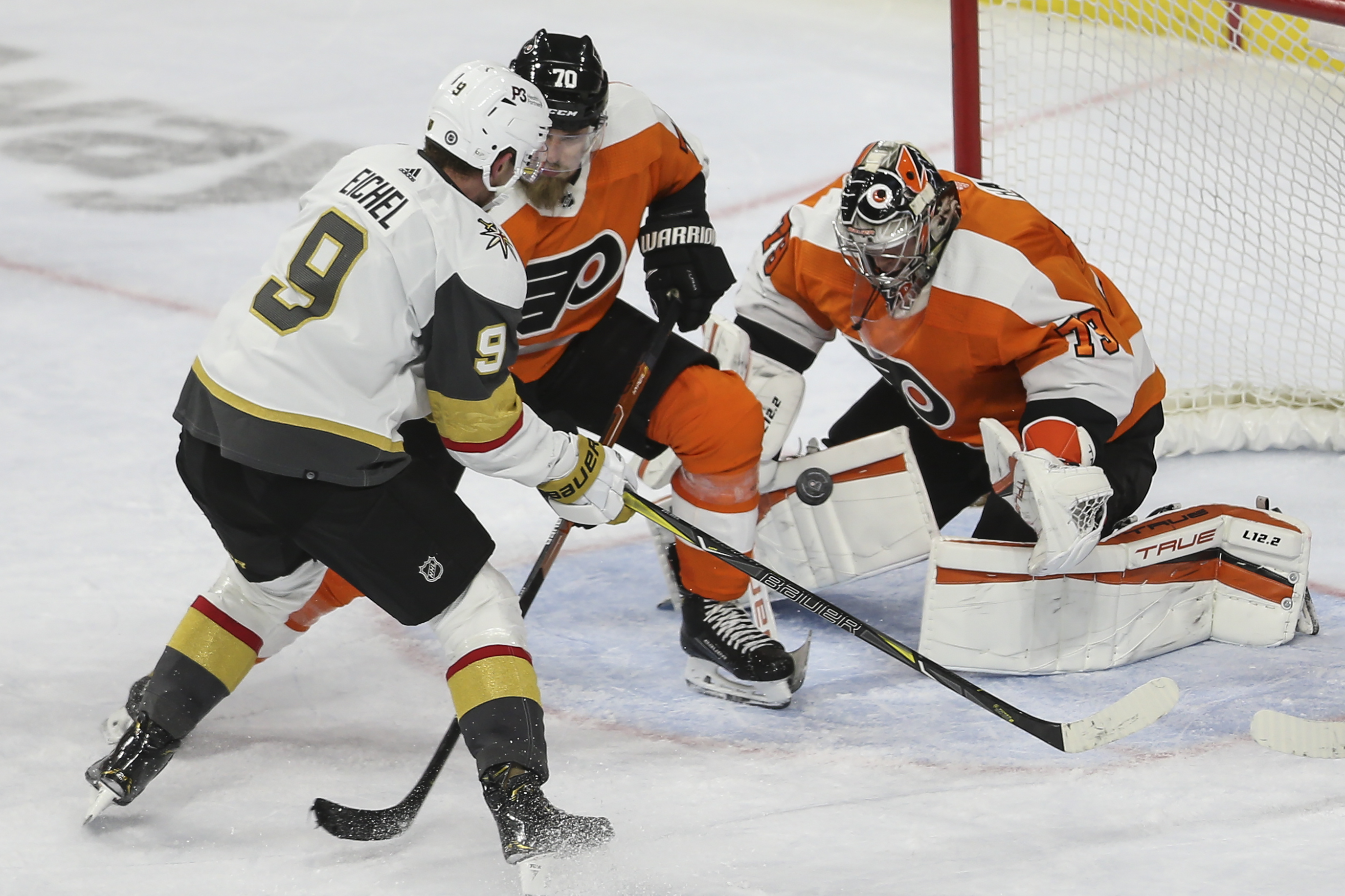 For Flyers' Carter Hart, another chance to outduel a veteran goalie