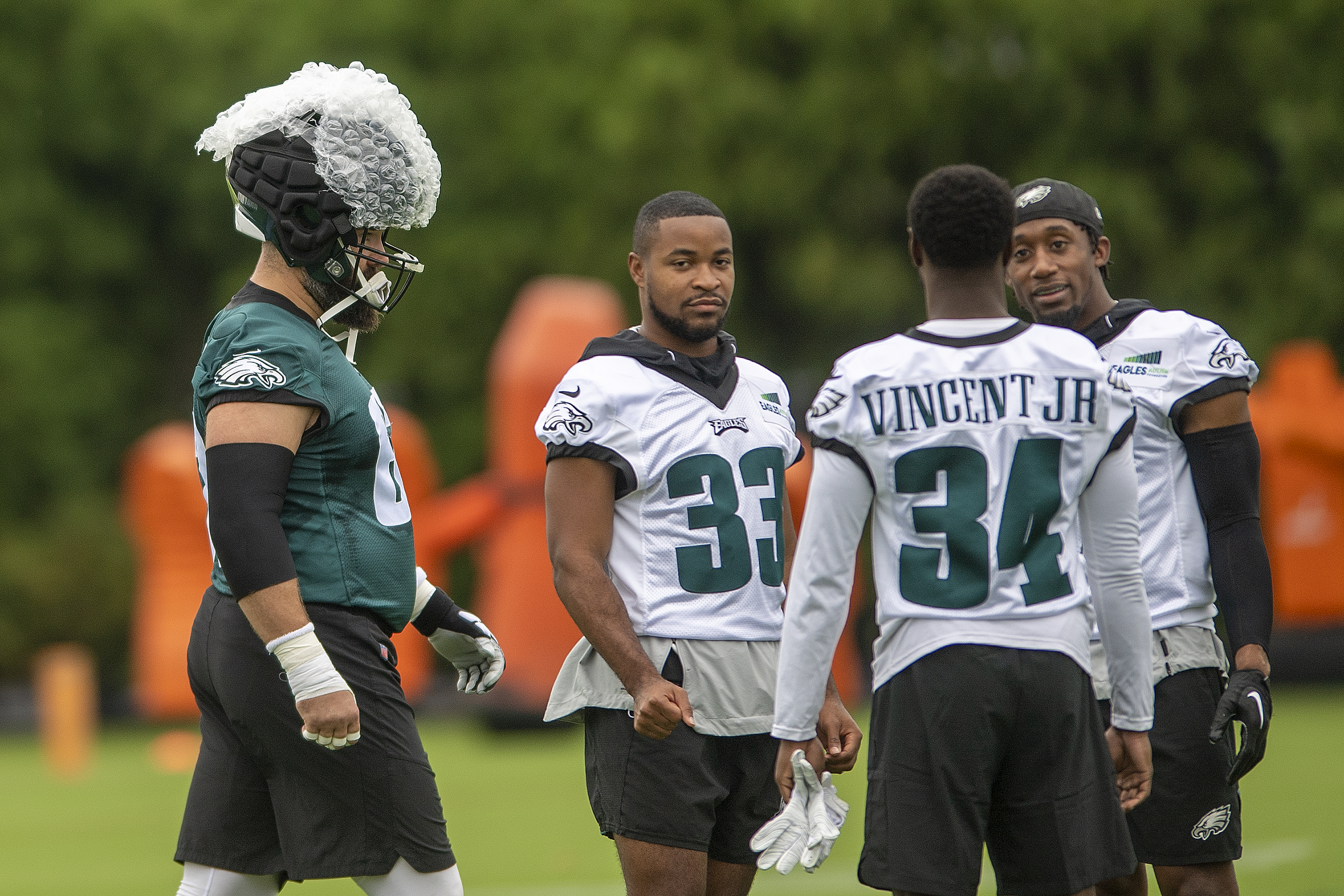 Eagles practice: Offense 'didn't look good' as Avonte Maddox's INT