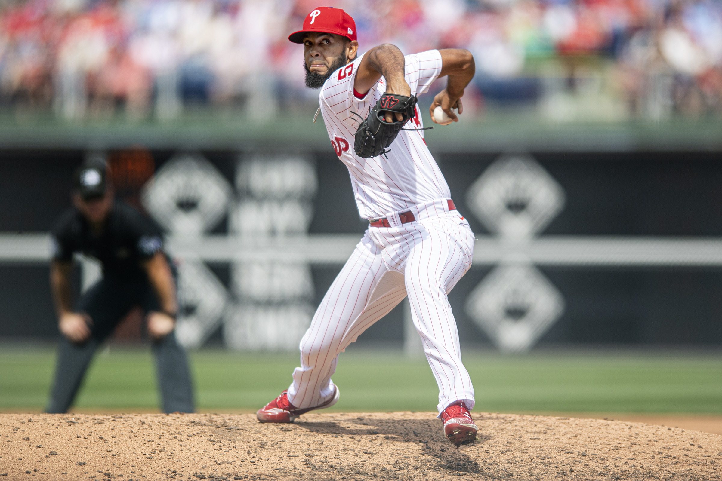 Phillies news: Jean Segura suffers finger injury in brutal loss to Giants