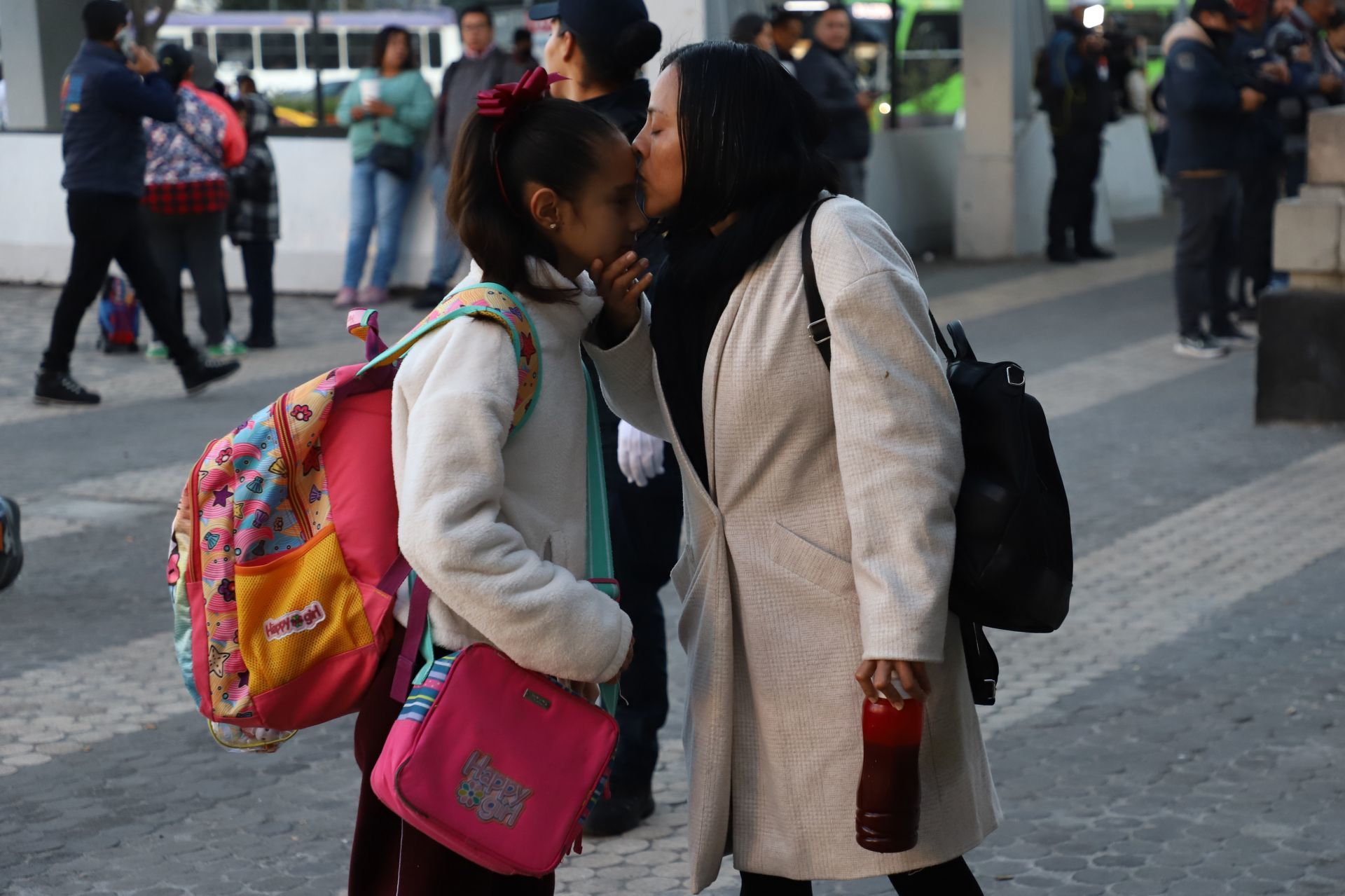 El programa apoya a madres y padres que están en busca de trabajo