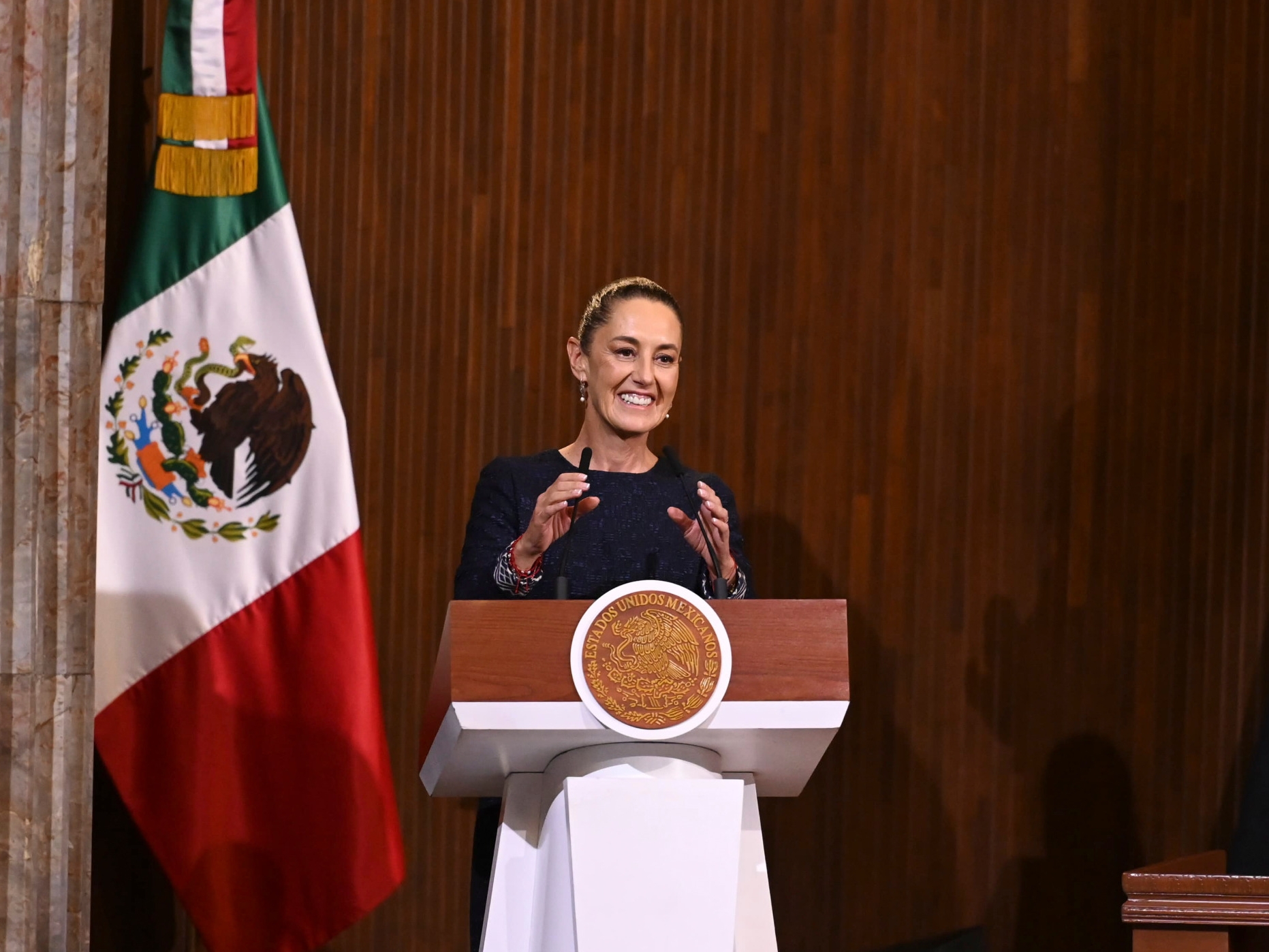 Sheinbaum Pardo dijo que México no es colonia ni protectorado de nadie.