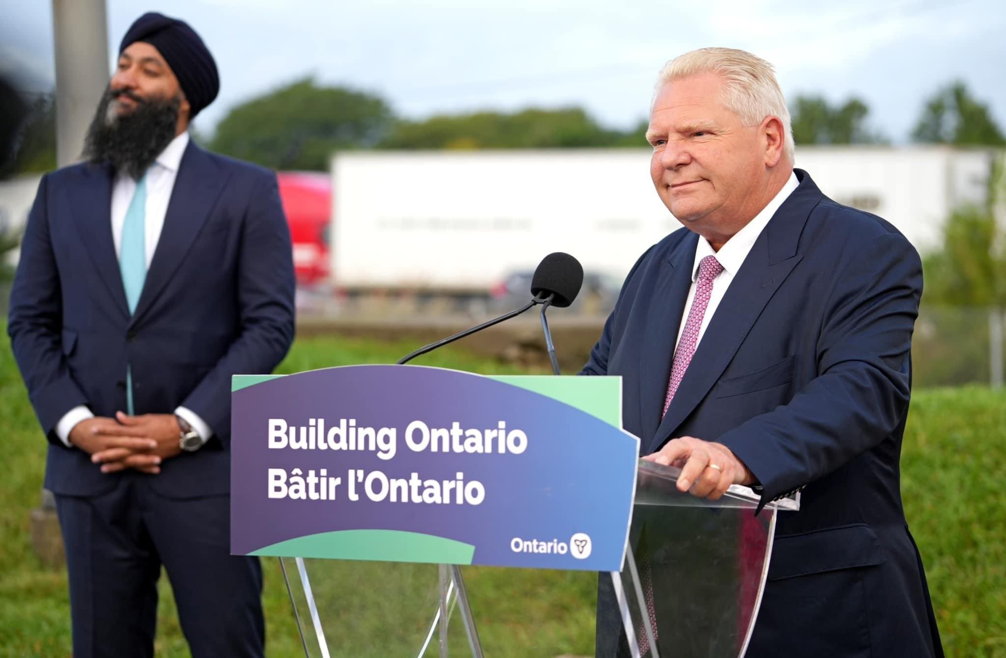 El funcionario canadiense amagó con cortar suministro de luz en respuesta a las amenazas de Trump.