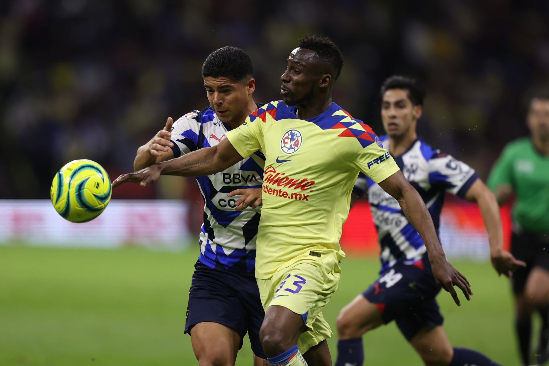 Víctor Guzmán de Rayados y Julián Quiñones de las Águilas.