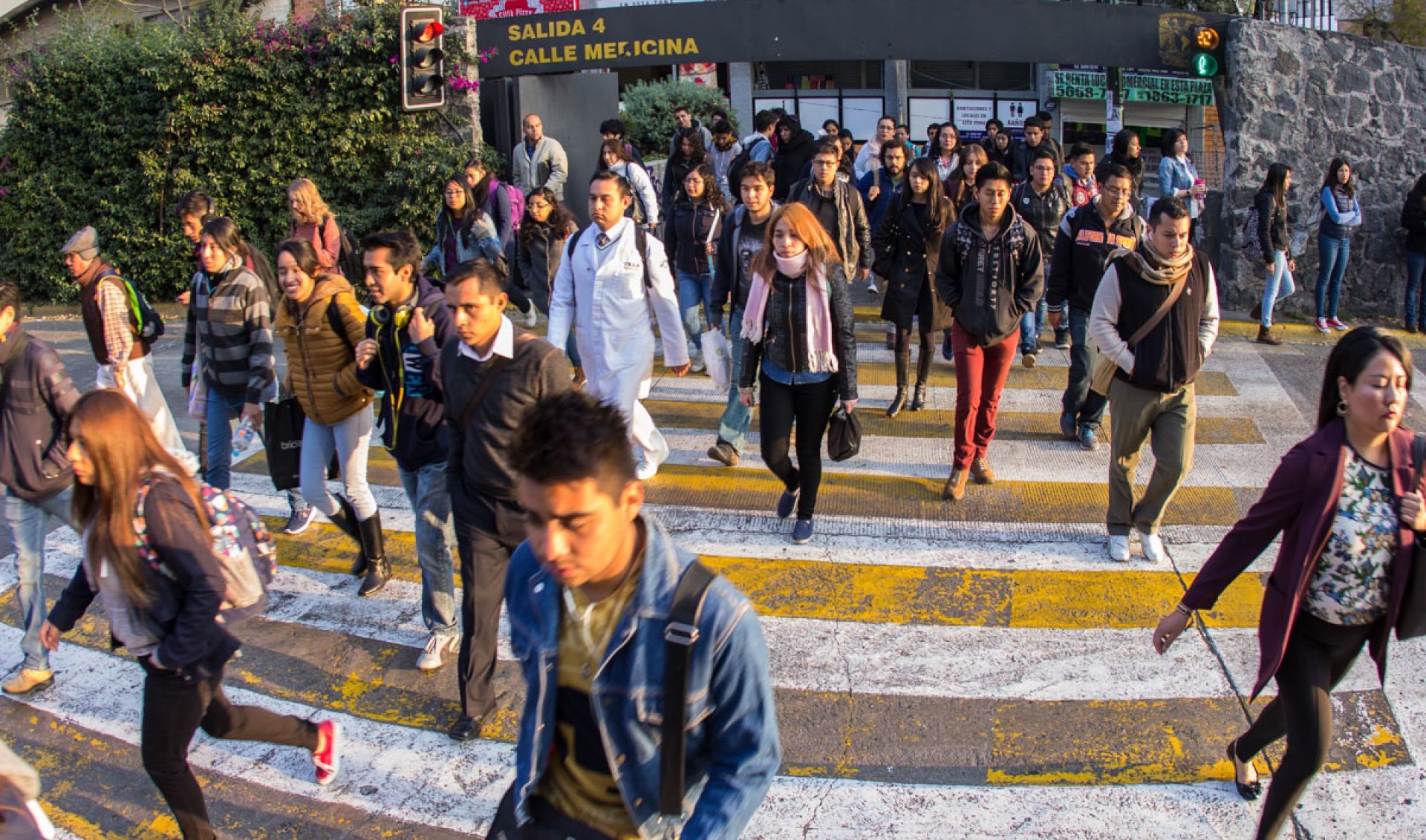 Desde temprana hora, estudiantes, académicas y académicos regresaron a clases con normalidad en facultades, unidades multidisciplinarias y escuelas nacionales de la Universidad Nacional Autónoma de México.