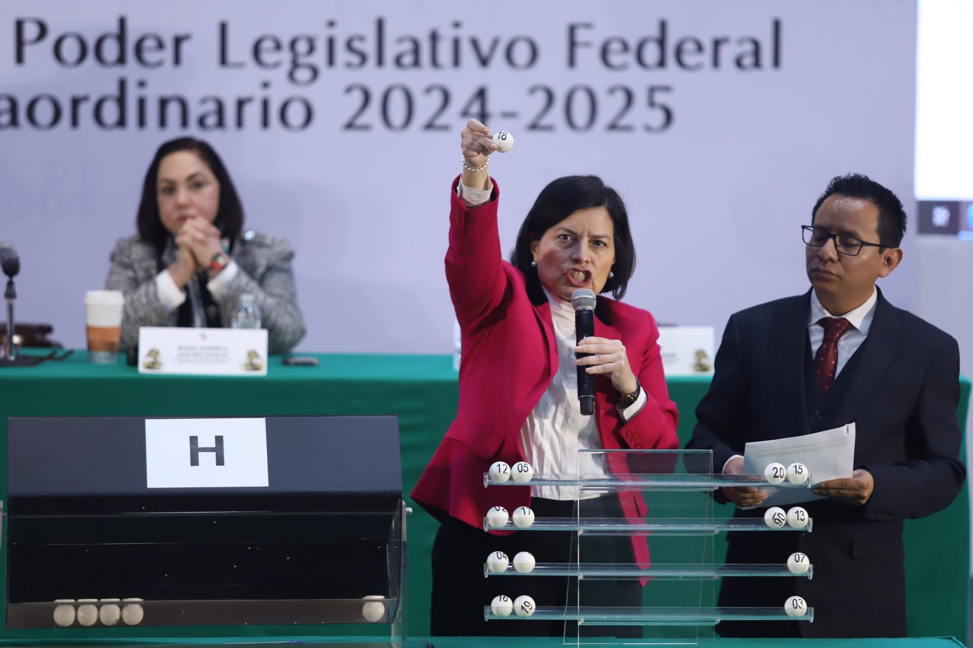 La insaculación de candidatos al Poder Judicial ha sido criticada por la oposición