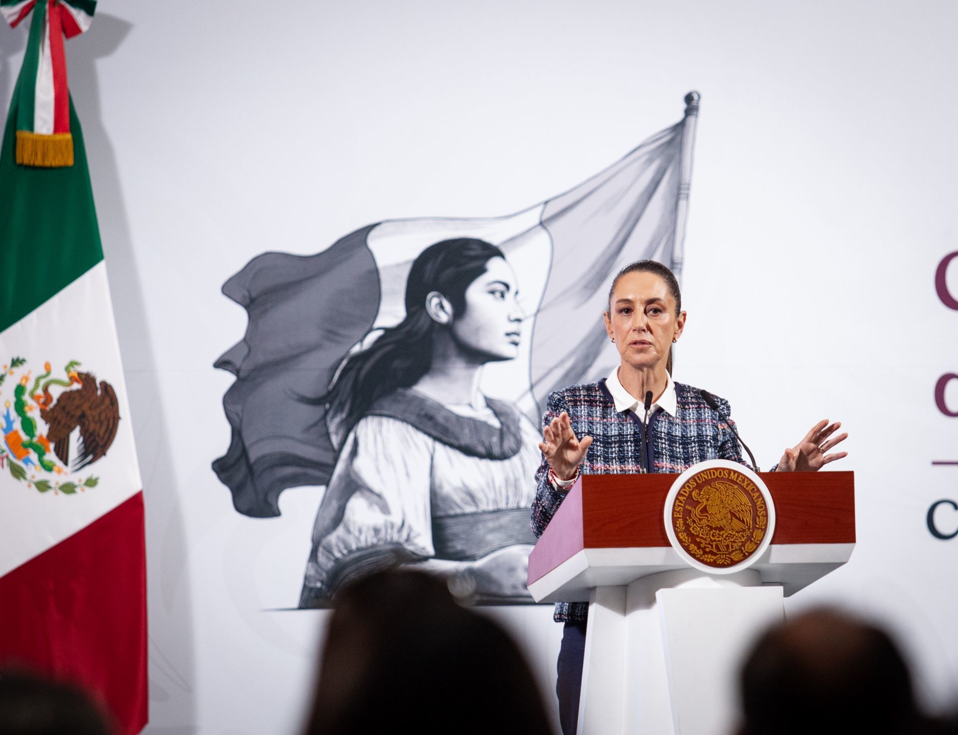 Claudia Sheinbaum Pardo, presidenta de México durante conferencia de prensa en Palacio Nacional.