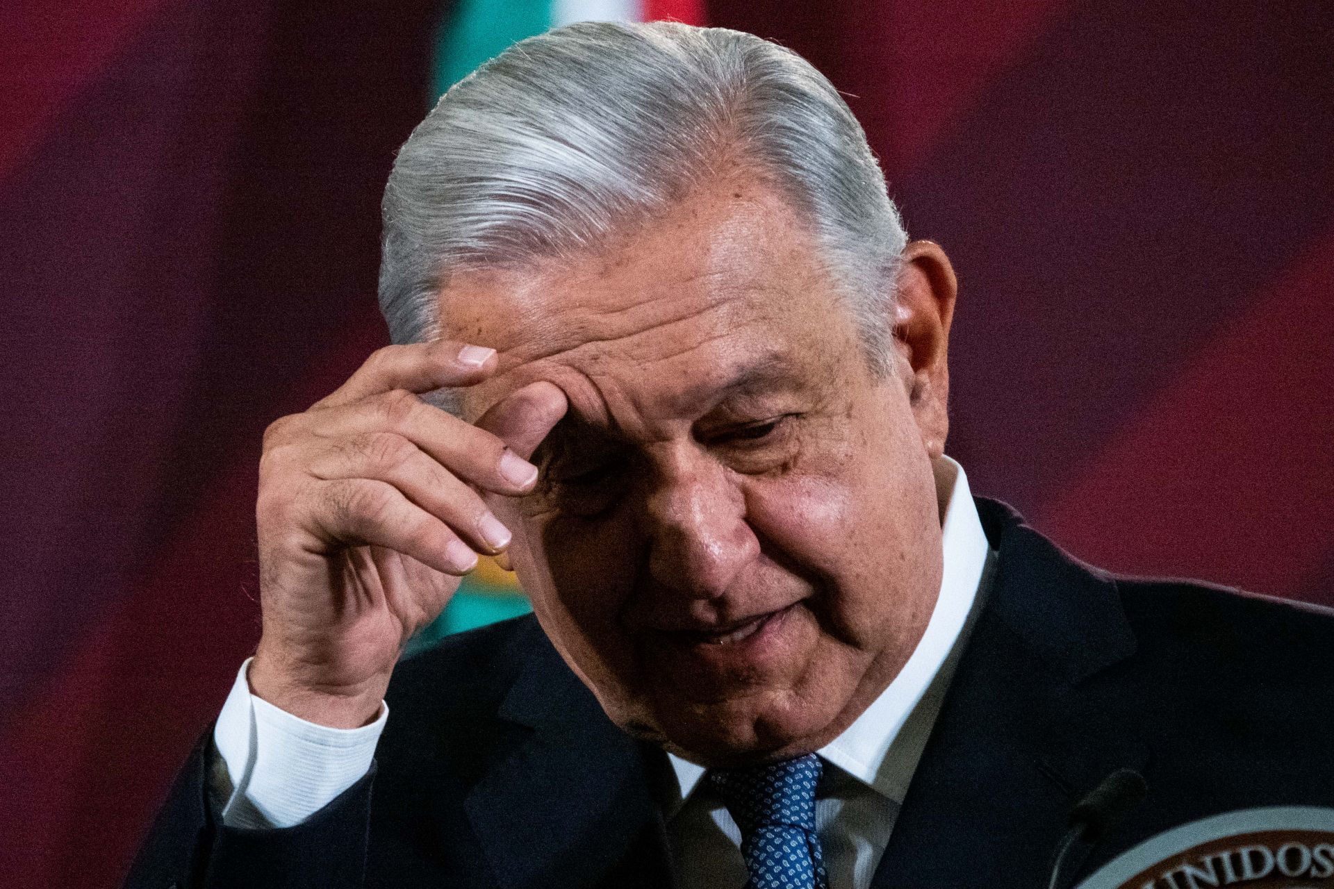 Andrés Manuel López Obrador cae en percepción de corrupción.