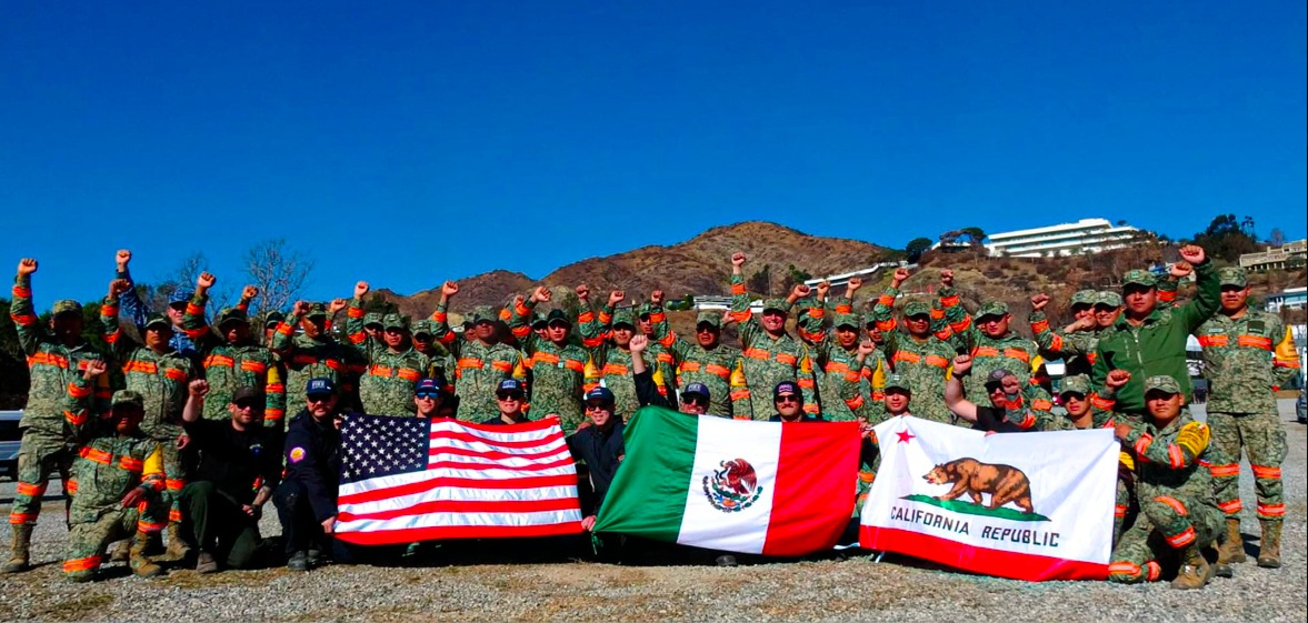 Los esfuerzos de los combatientes mexicanos han sido clave para mitigar los incendios en California.