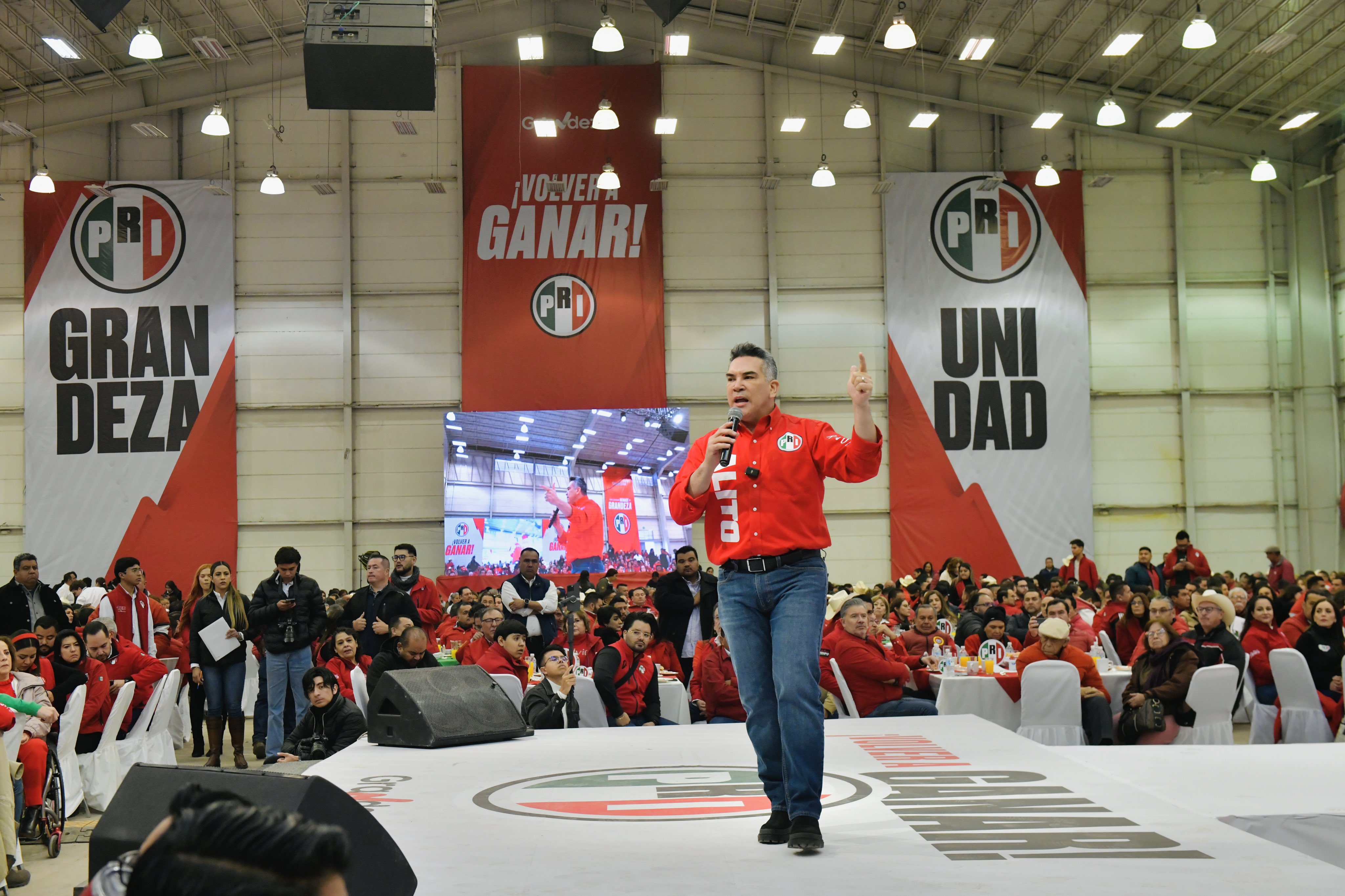 'Alito' abrió la puerta a una posible alianza con el PAN para las elecciones en Veracruz.