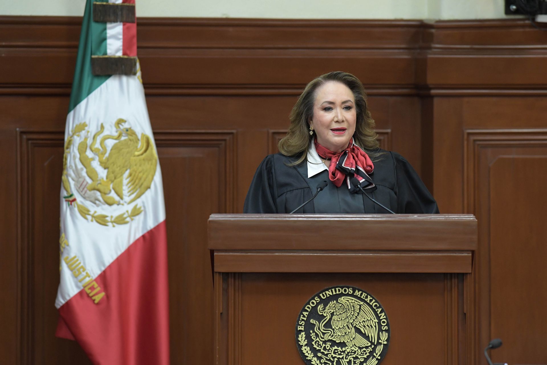 La ministra Yasmín Esquivel participará en la elección judicial.