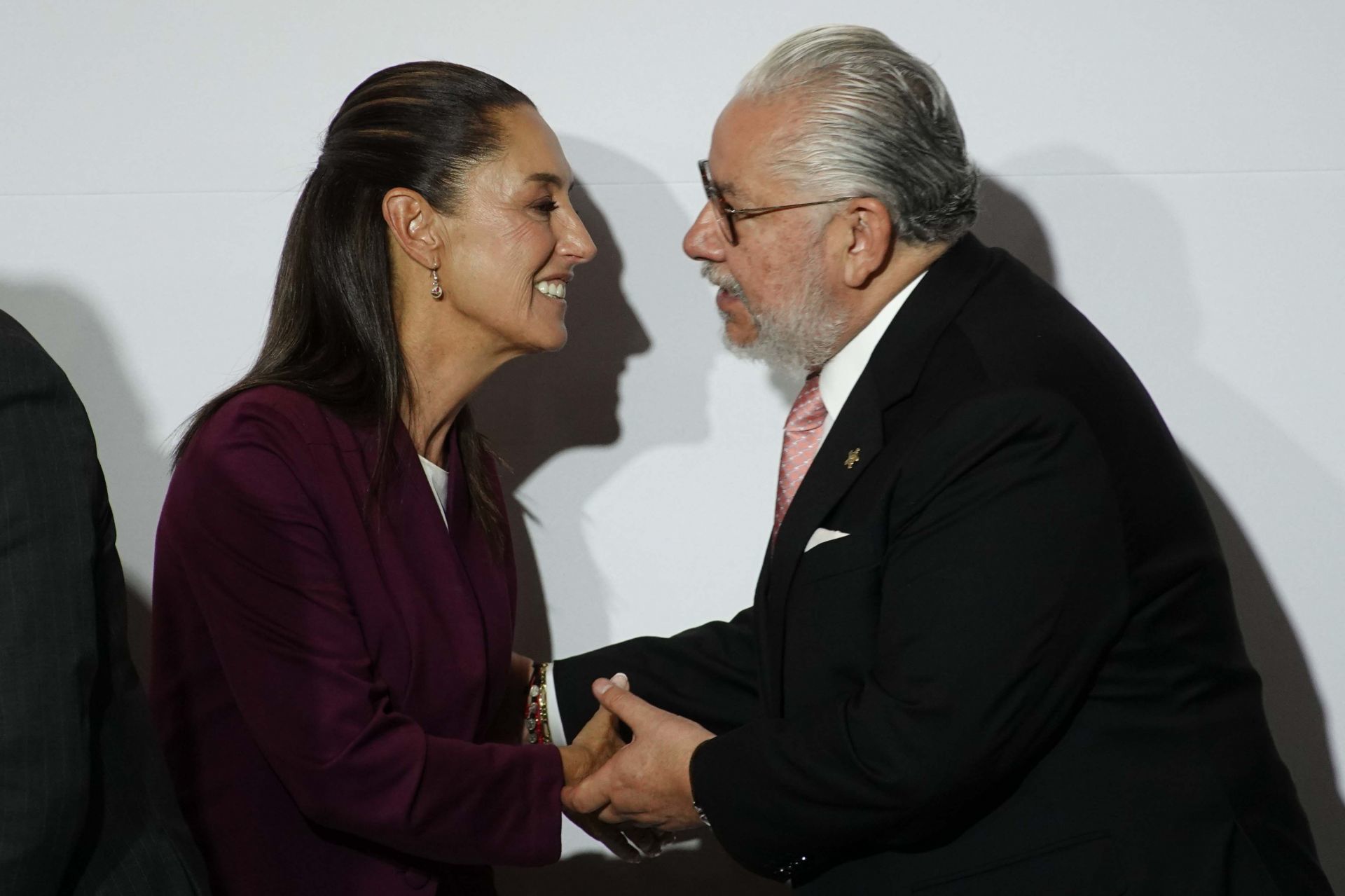 Claudia Sheinbaum, candidata a la presidencia por Morena, y Alejandro Malagón, presidente de la Concamin.