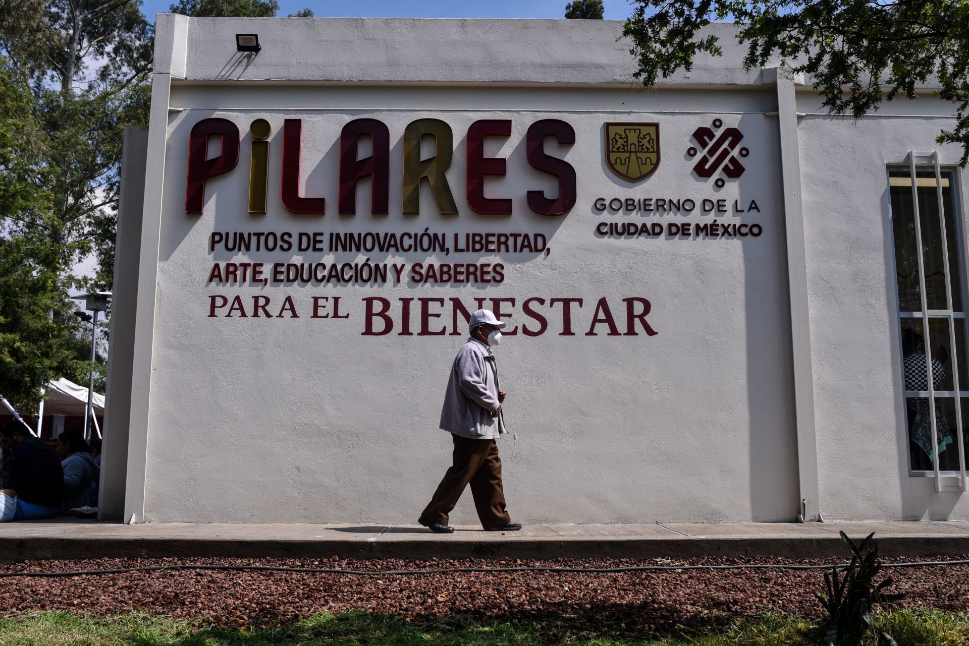 El gobierno de la CDMX abrió su convocatoria para las Becas Pilares.