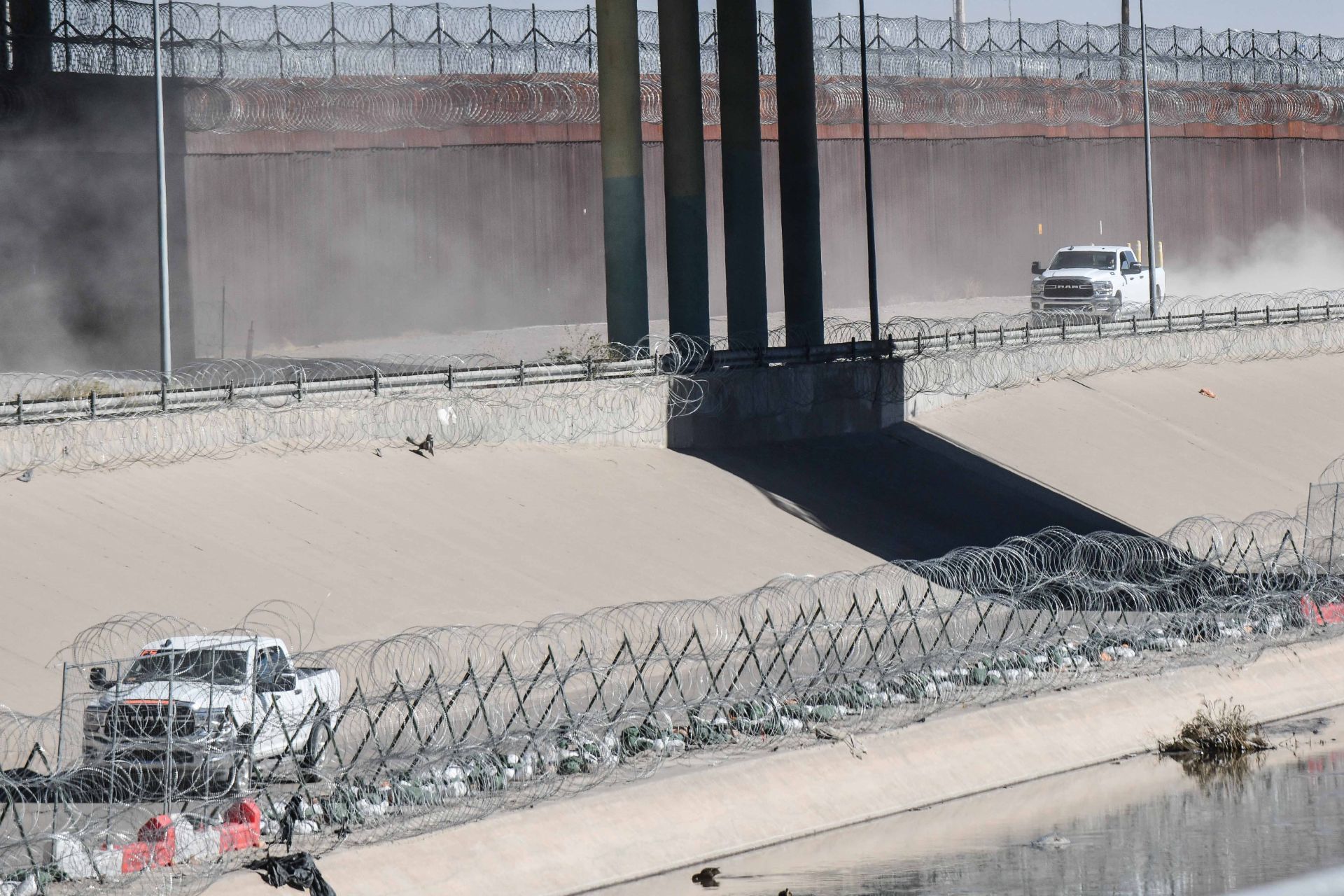 Tras el decreto de emergencia nacional, Trump enviará tropas a la frontera con México.