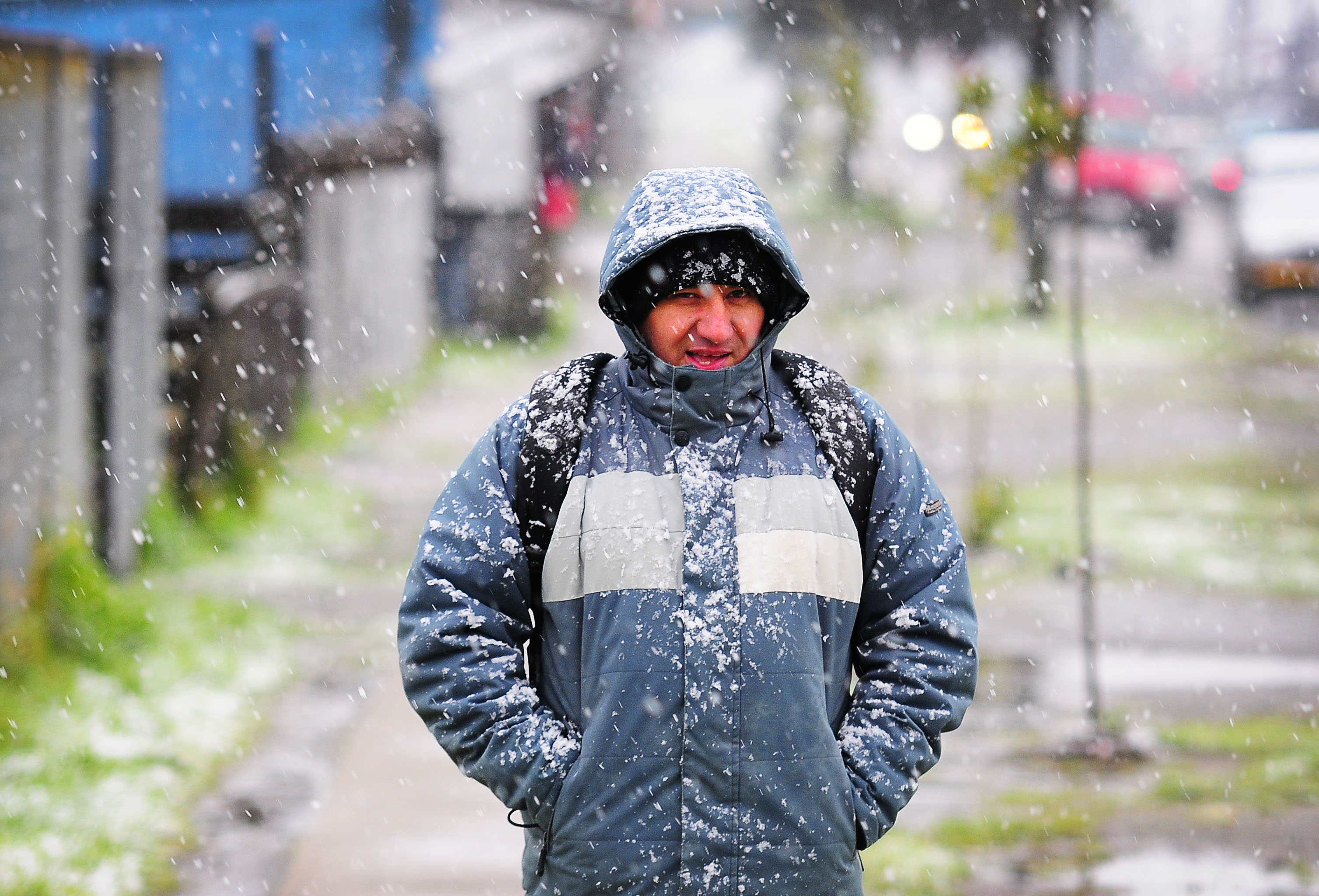 Sistema frontal llega a Chile con lluvia y nieve: declaran Alerta Temprana Preventiva en tres regiones